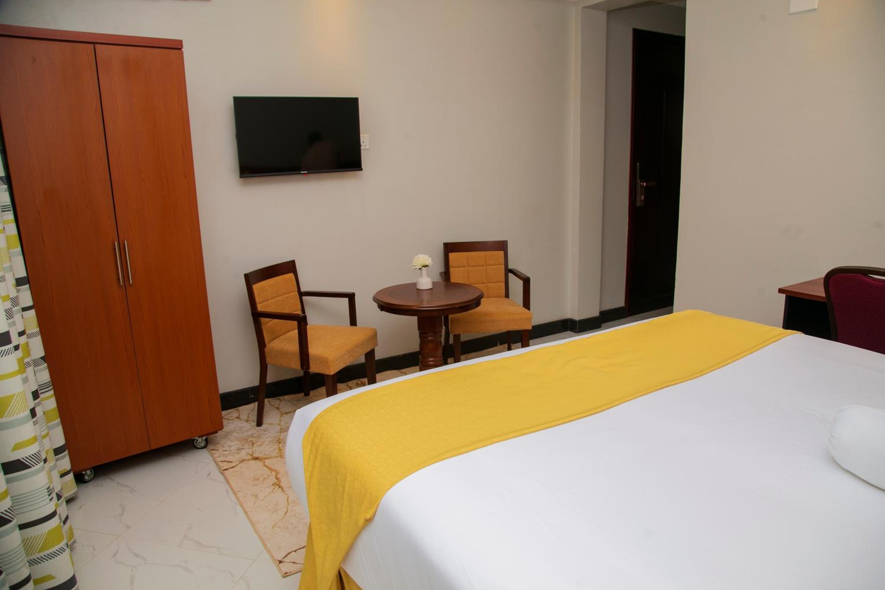 Executive Suite photo 1