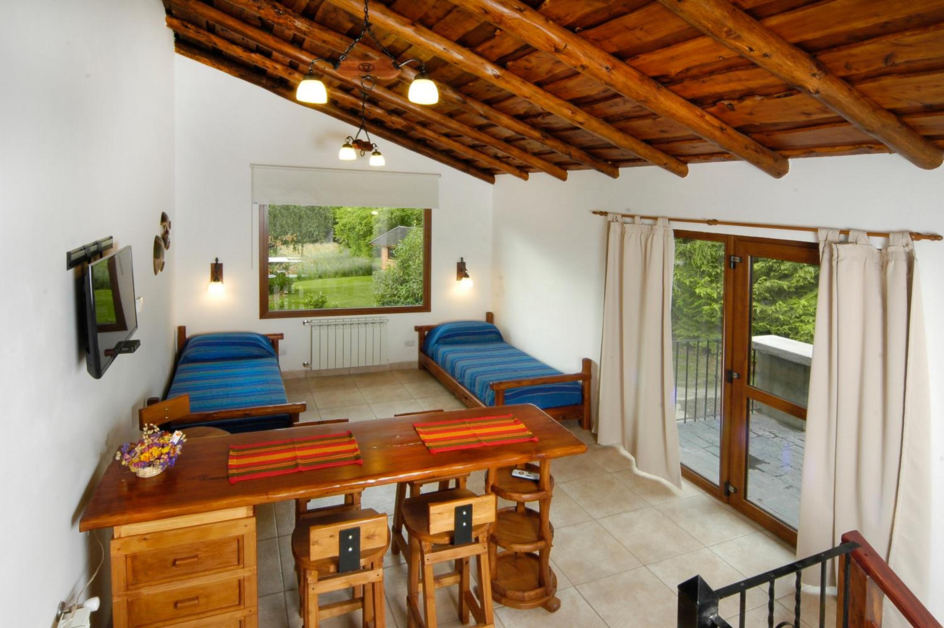 Bungalow with Mountain View photo 1