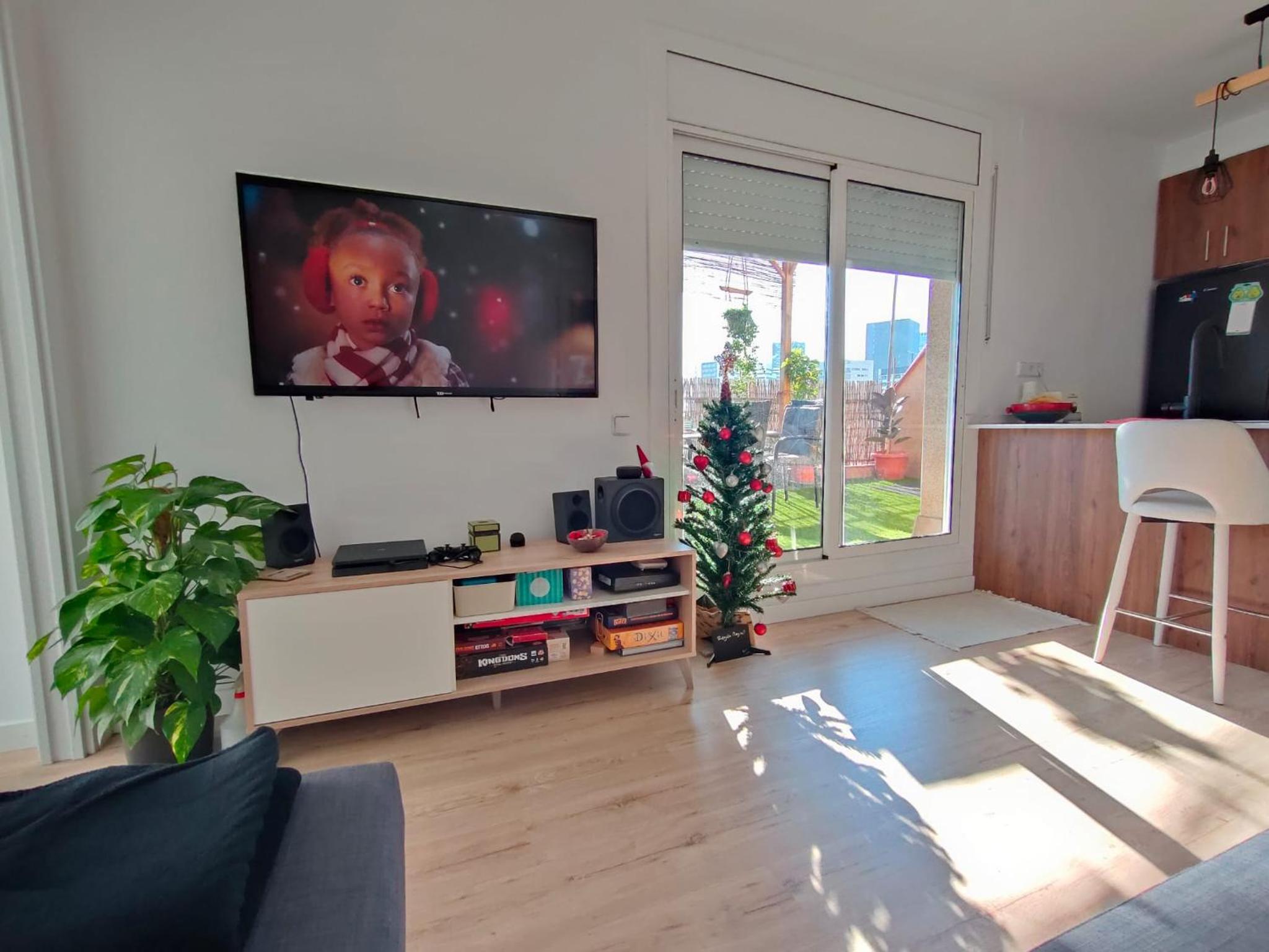 One-Bedroom Apartment photo 3