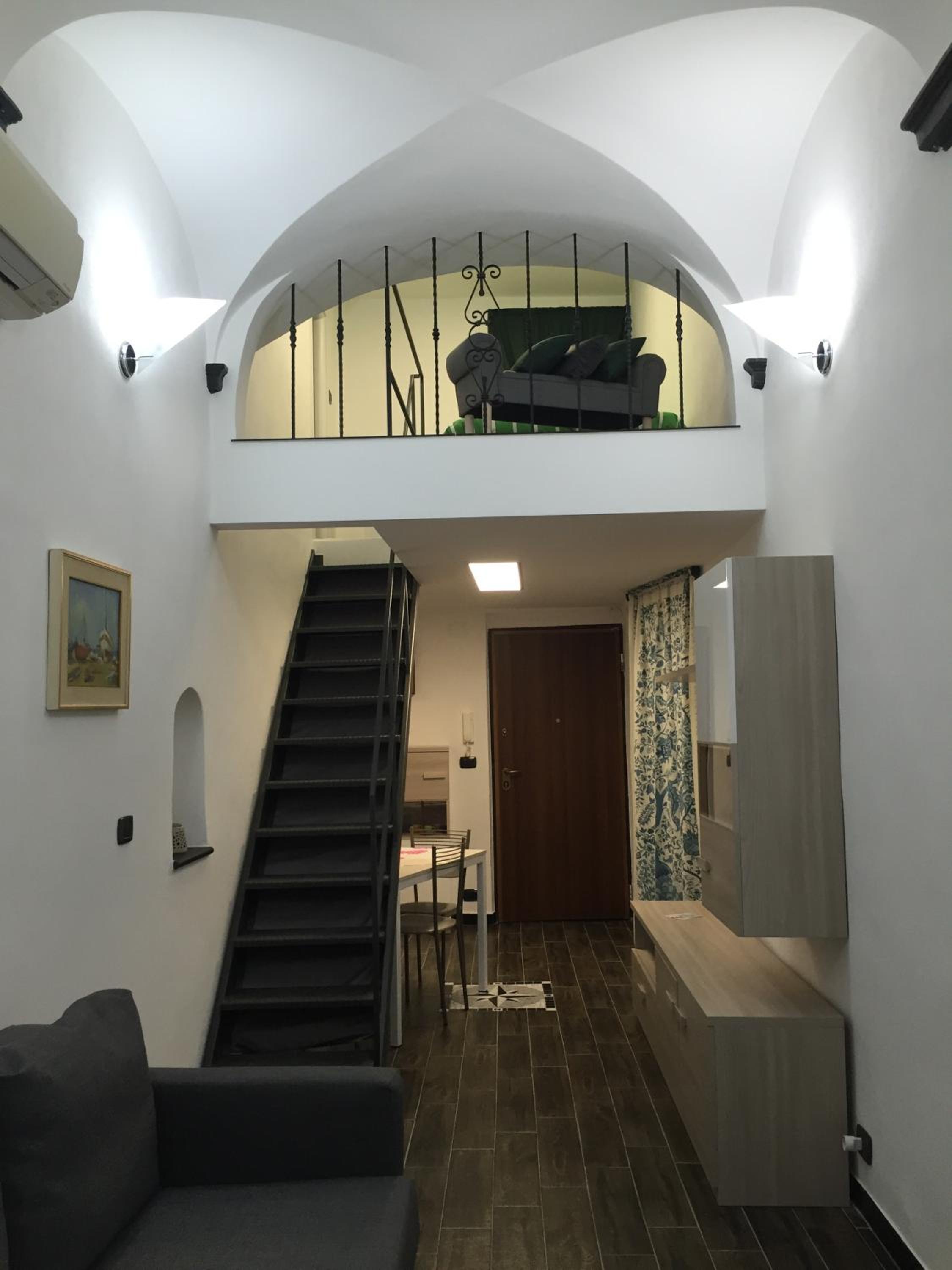 Apartment - Split Level