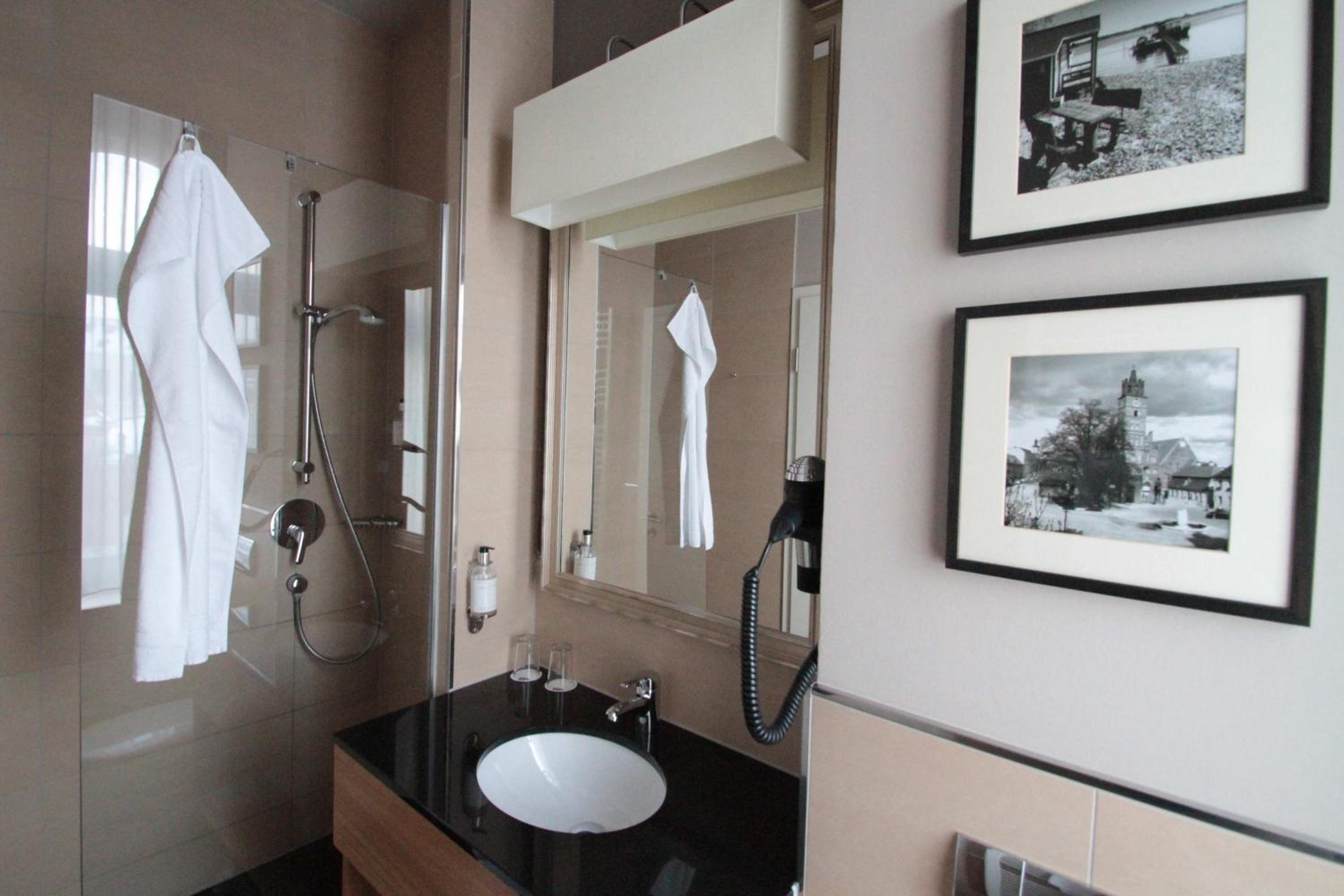 Standard Double Room photo 3