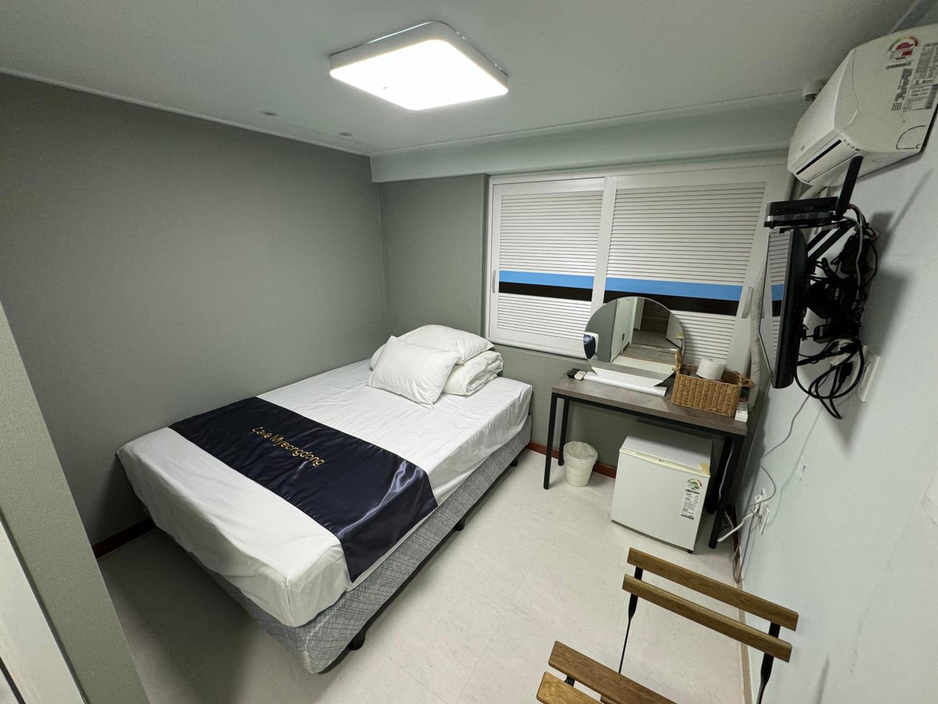Standard Double Room - Photo 26
