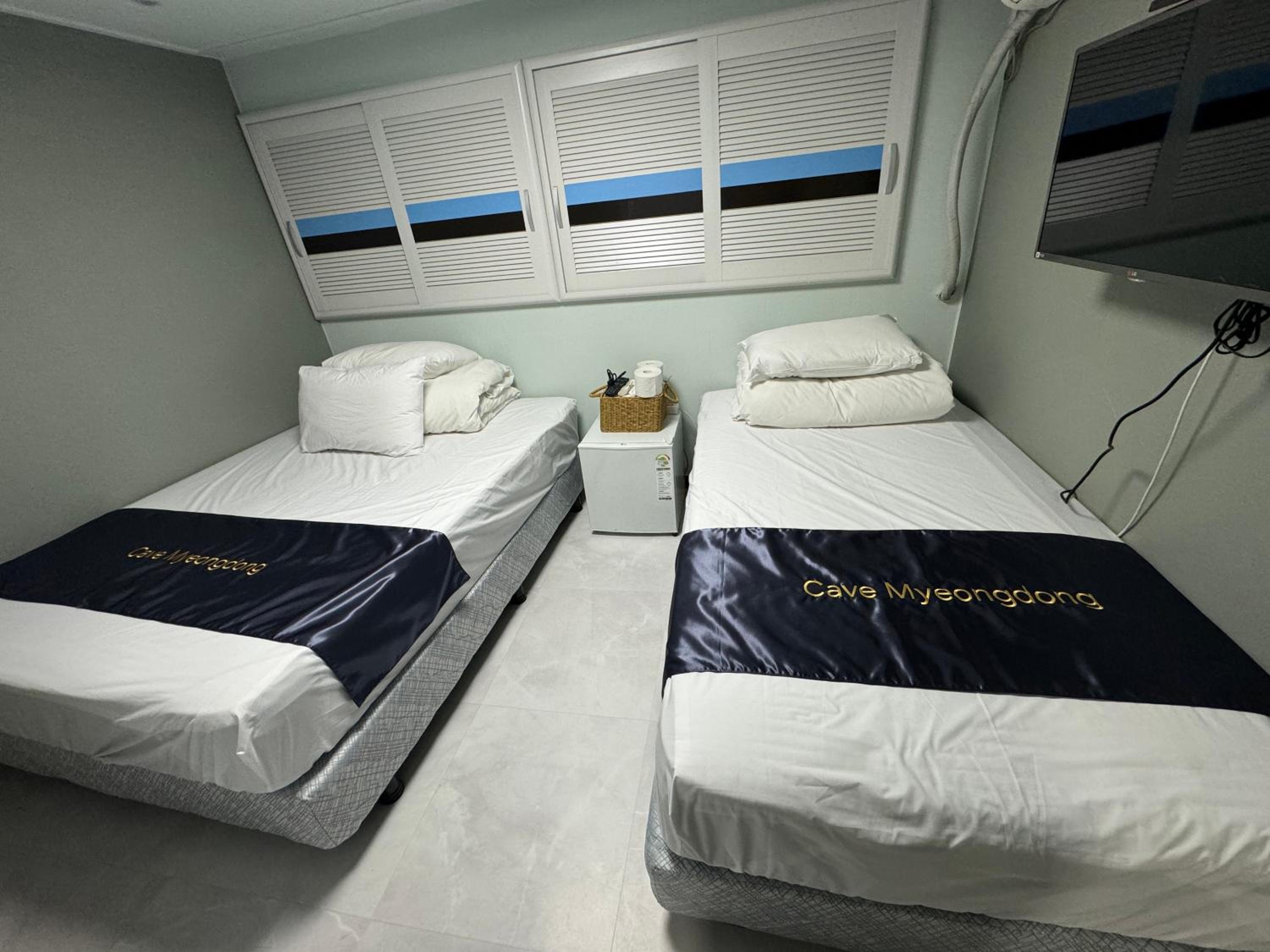 Standard Triple Room - Photo 9