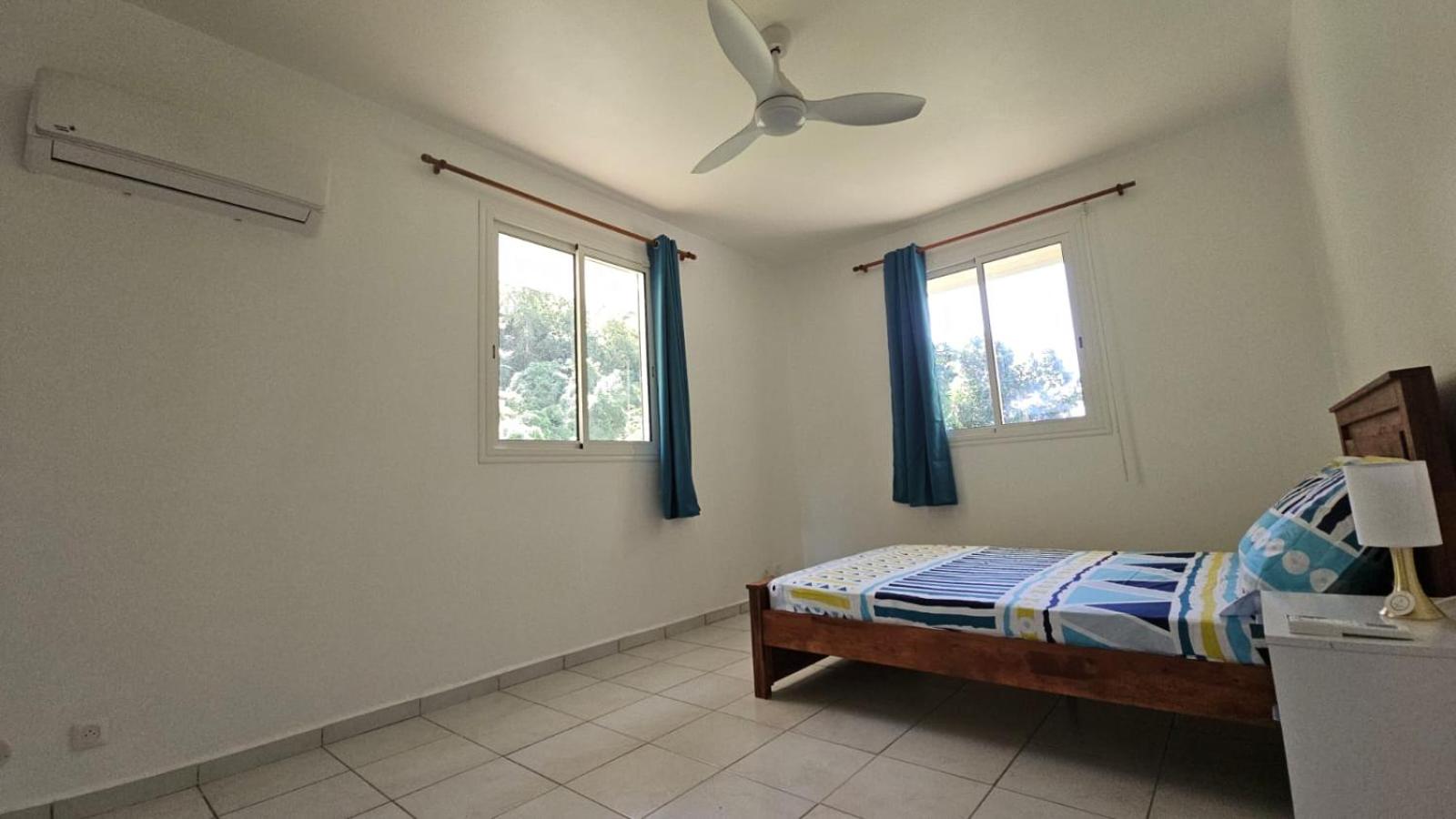 One-Bedroom House photo 1