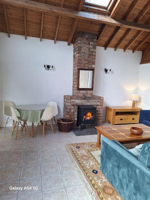 One-Bedroom House photo 2