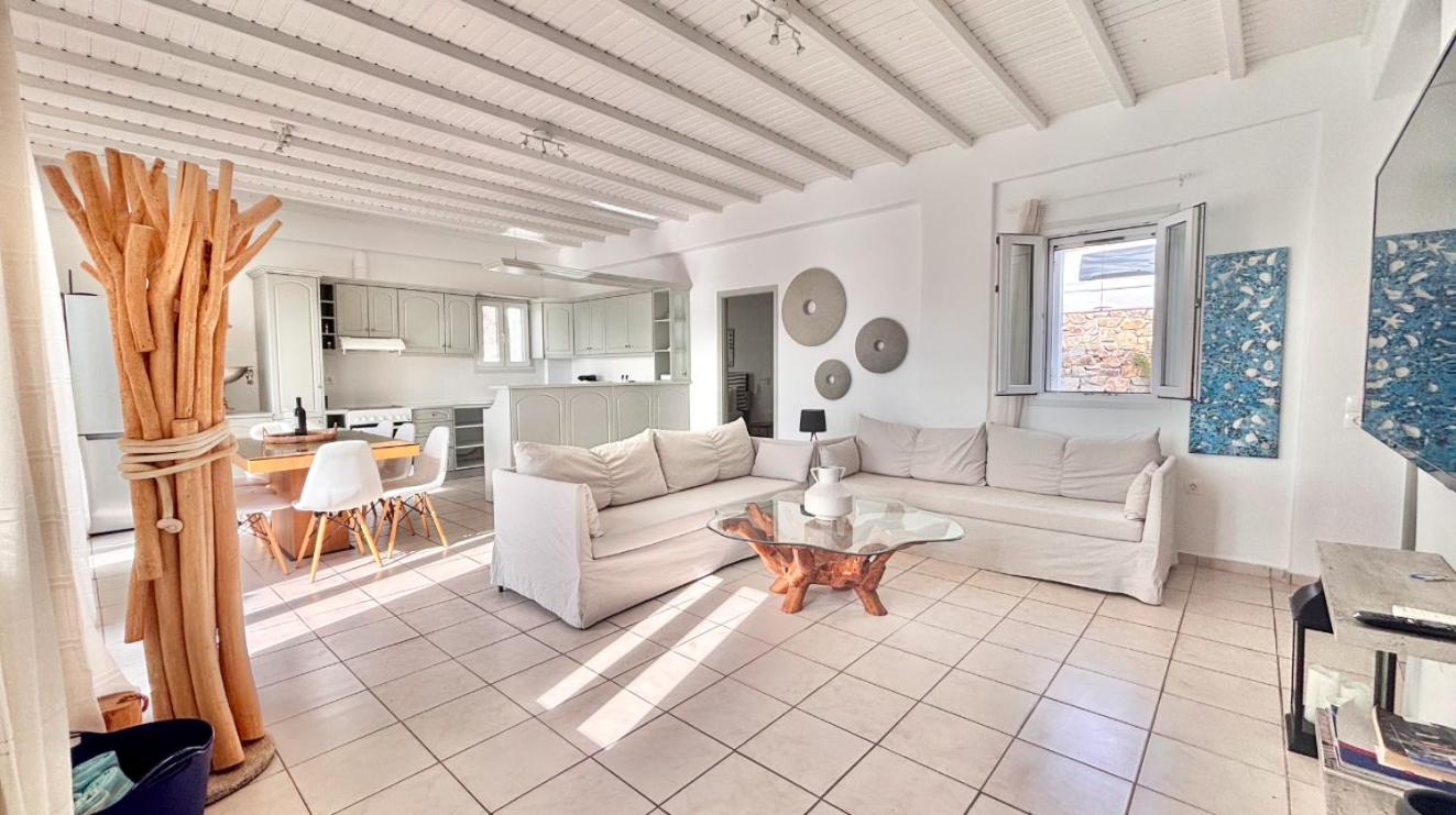 Three Bedroom Villa with Private Pool & Sea View photo 1