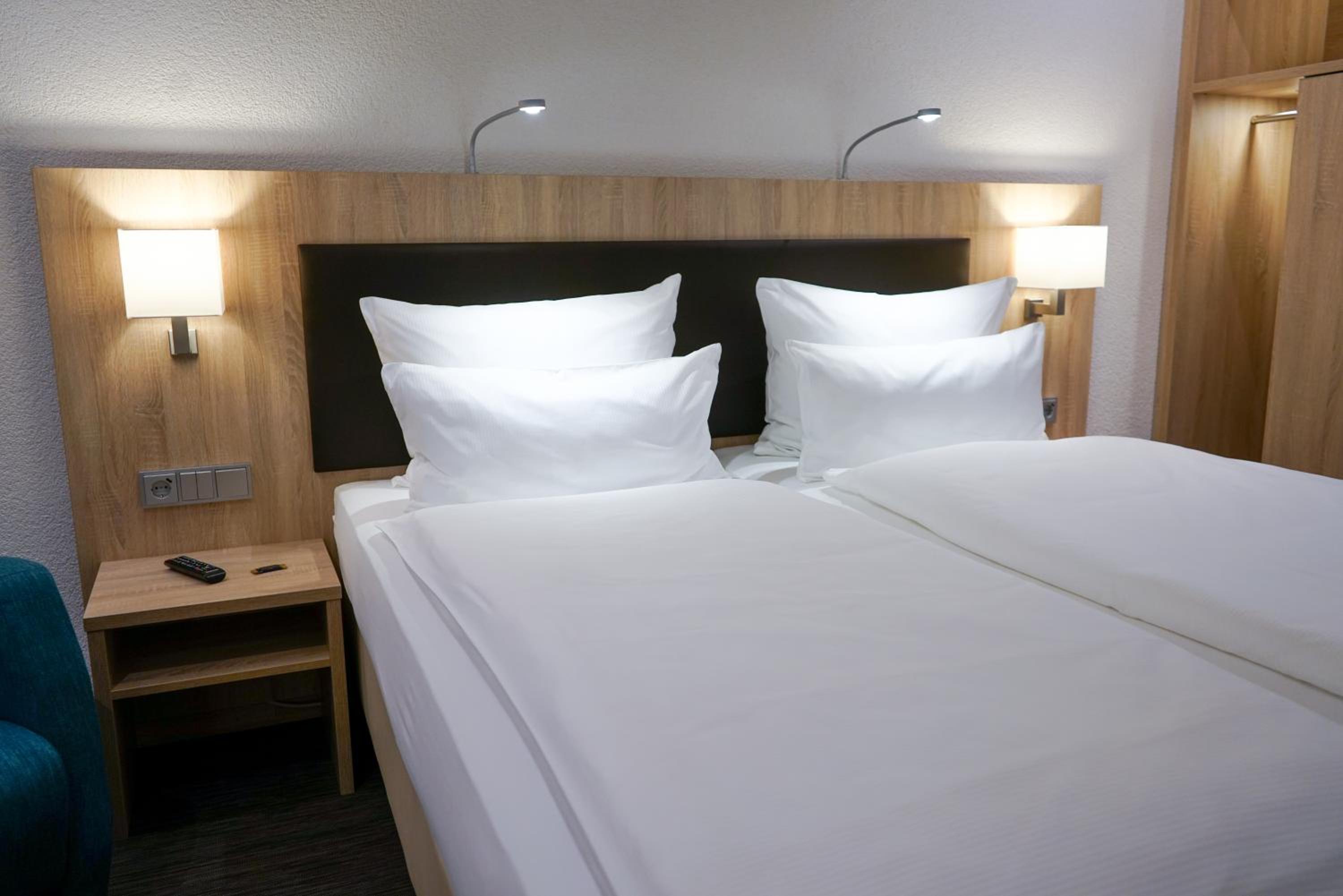 Premium Double Room with Balcony photo 1