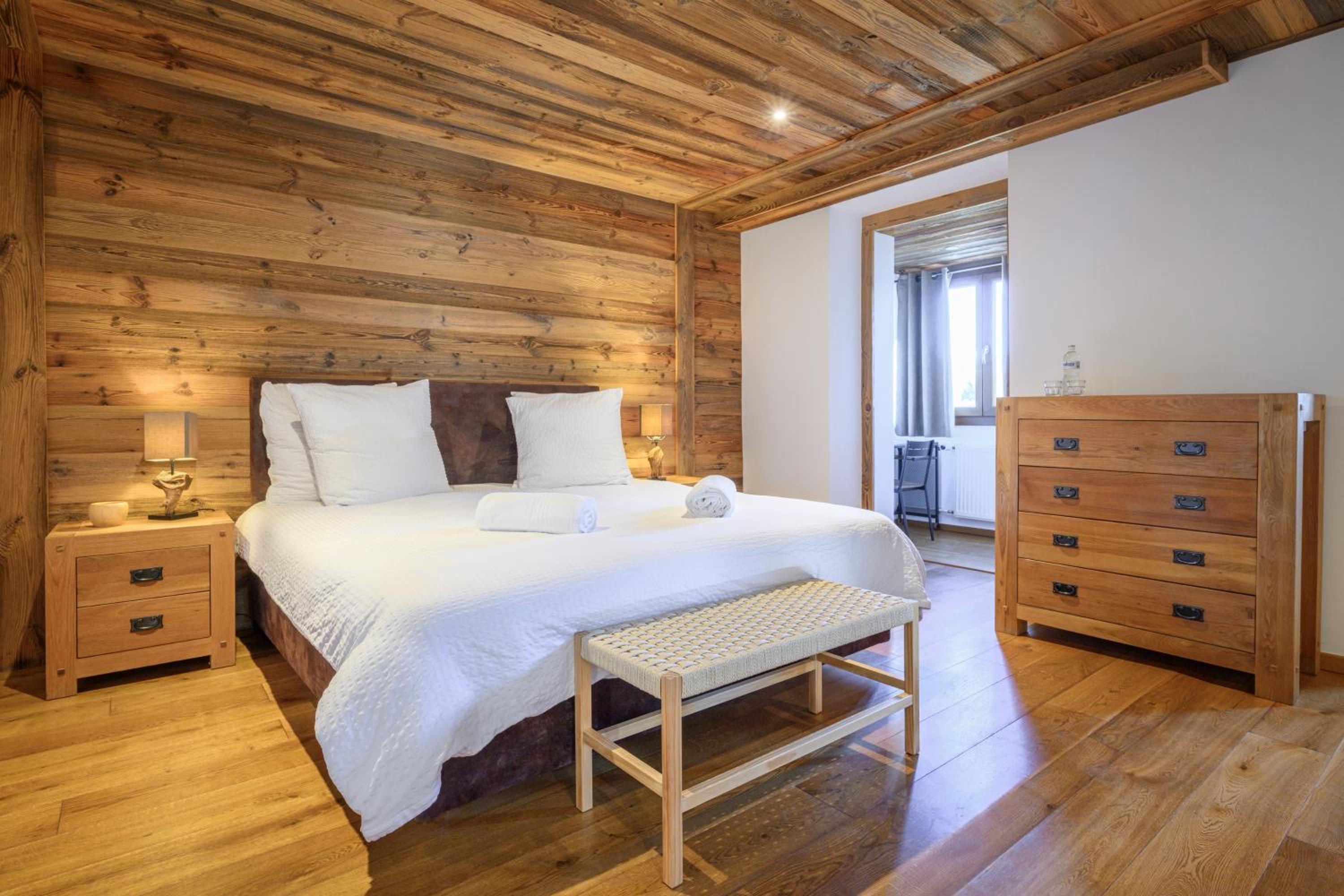 Quadruple Room with Mountain View