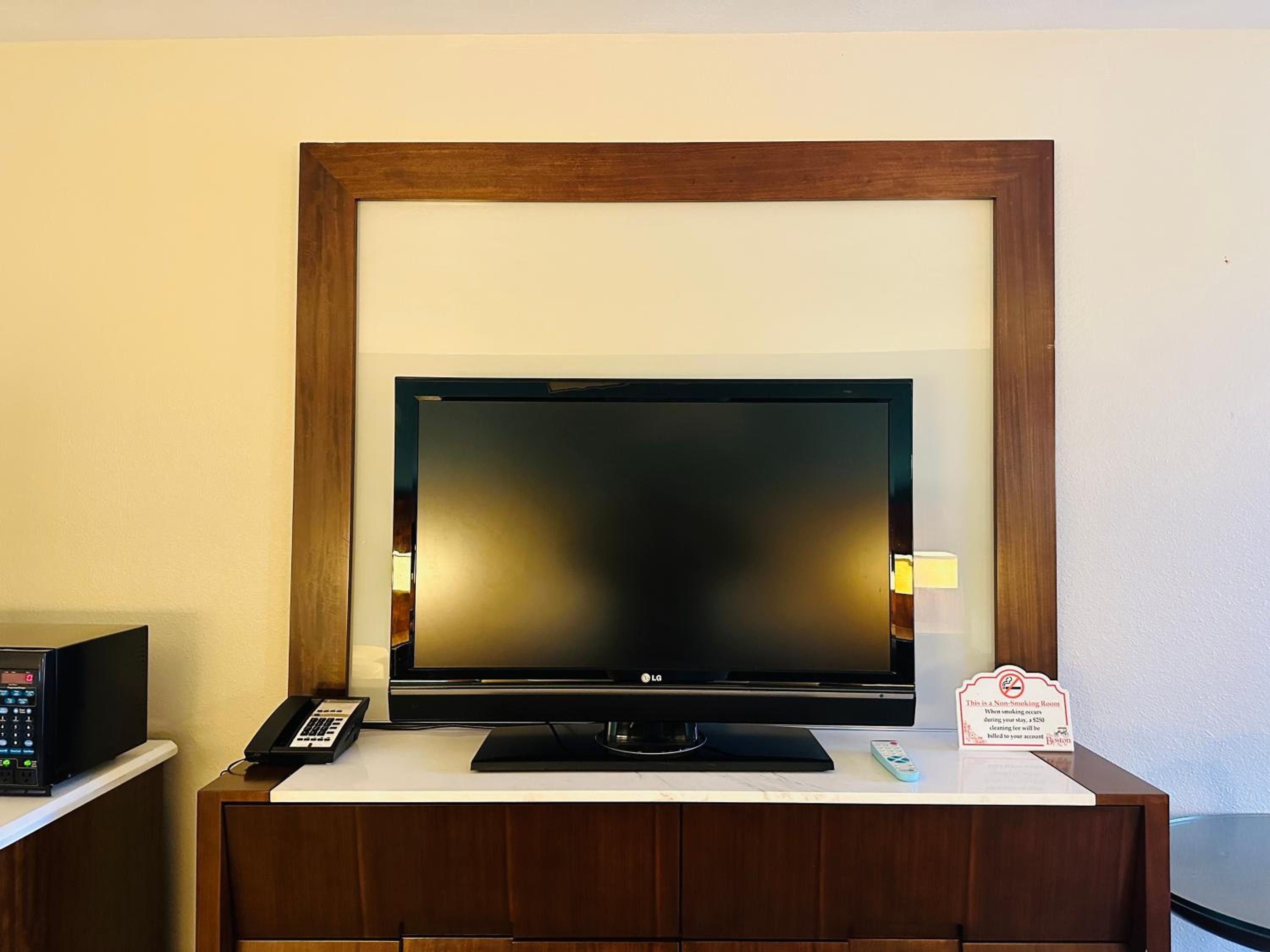 Double Room with Two Double Beds - Non-Smoking - Photo 1