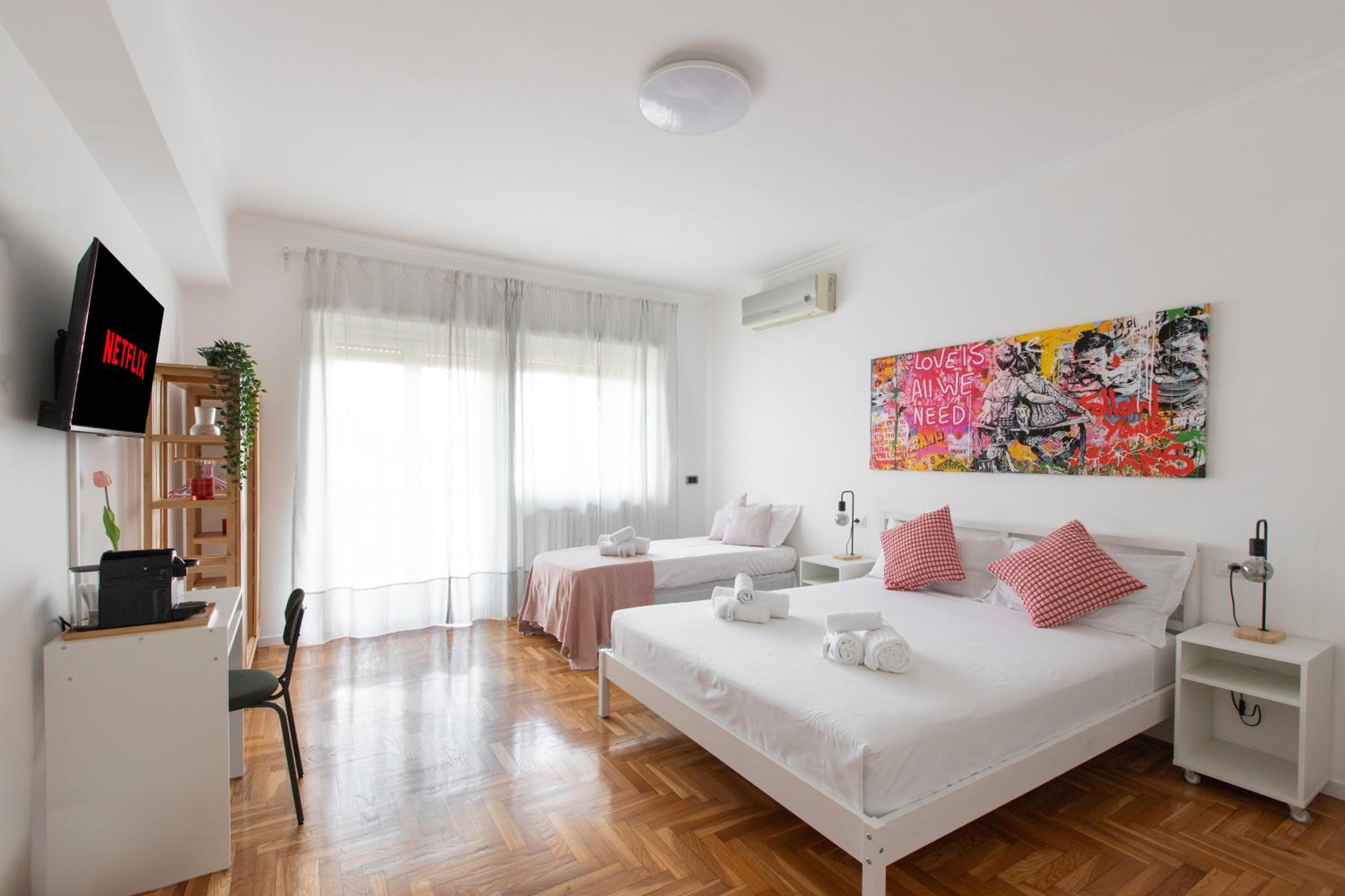 Triple Room with City View