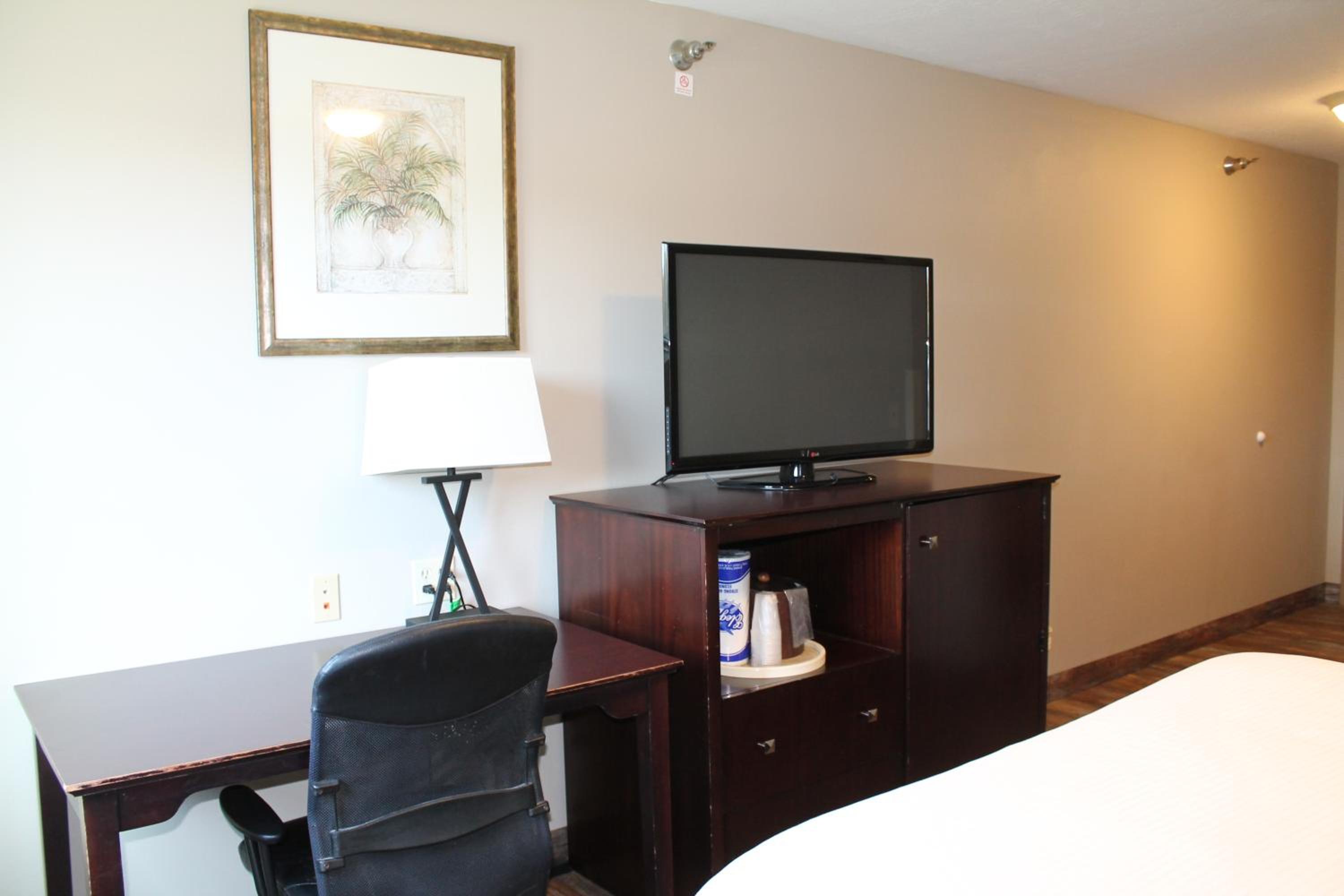 Queen Room - Disability Access photo 1