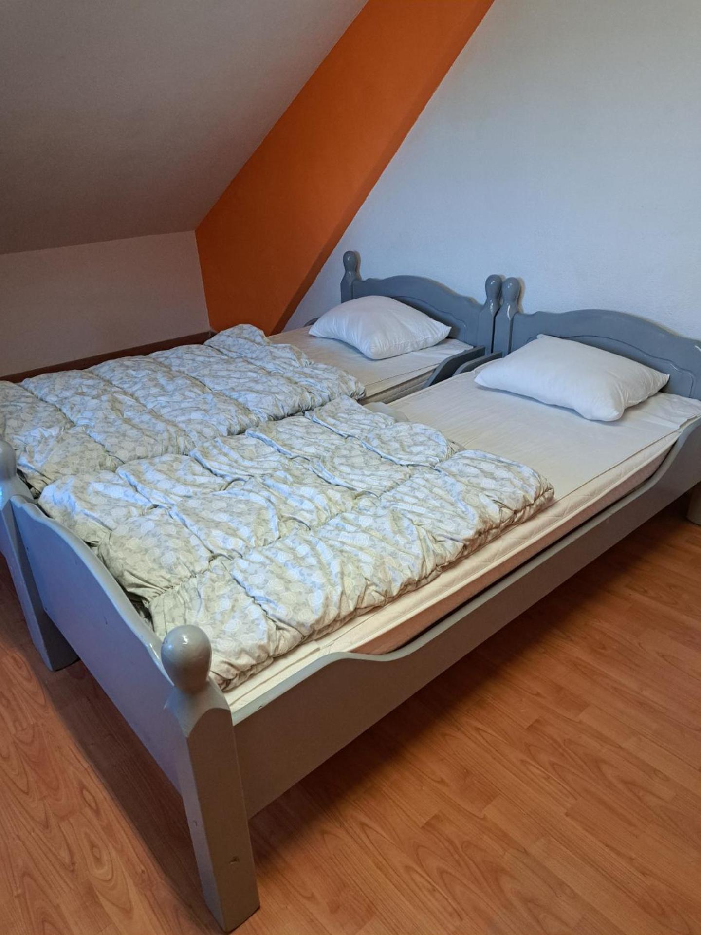 Budget Double Room with Shared Bathroom photo 2