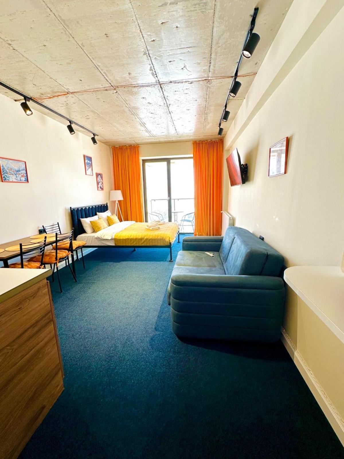 Studio Apartment with Balcony