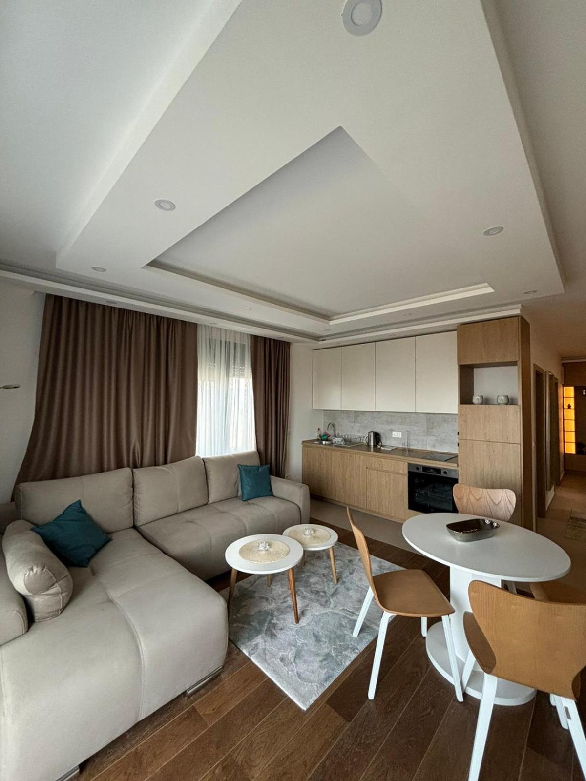 Deluxe Family Suite photo 2