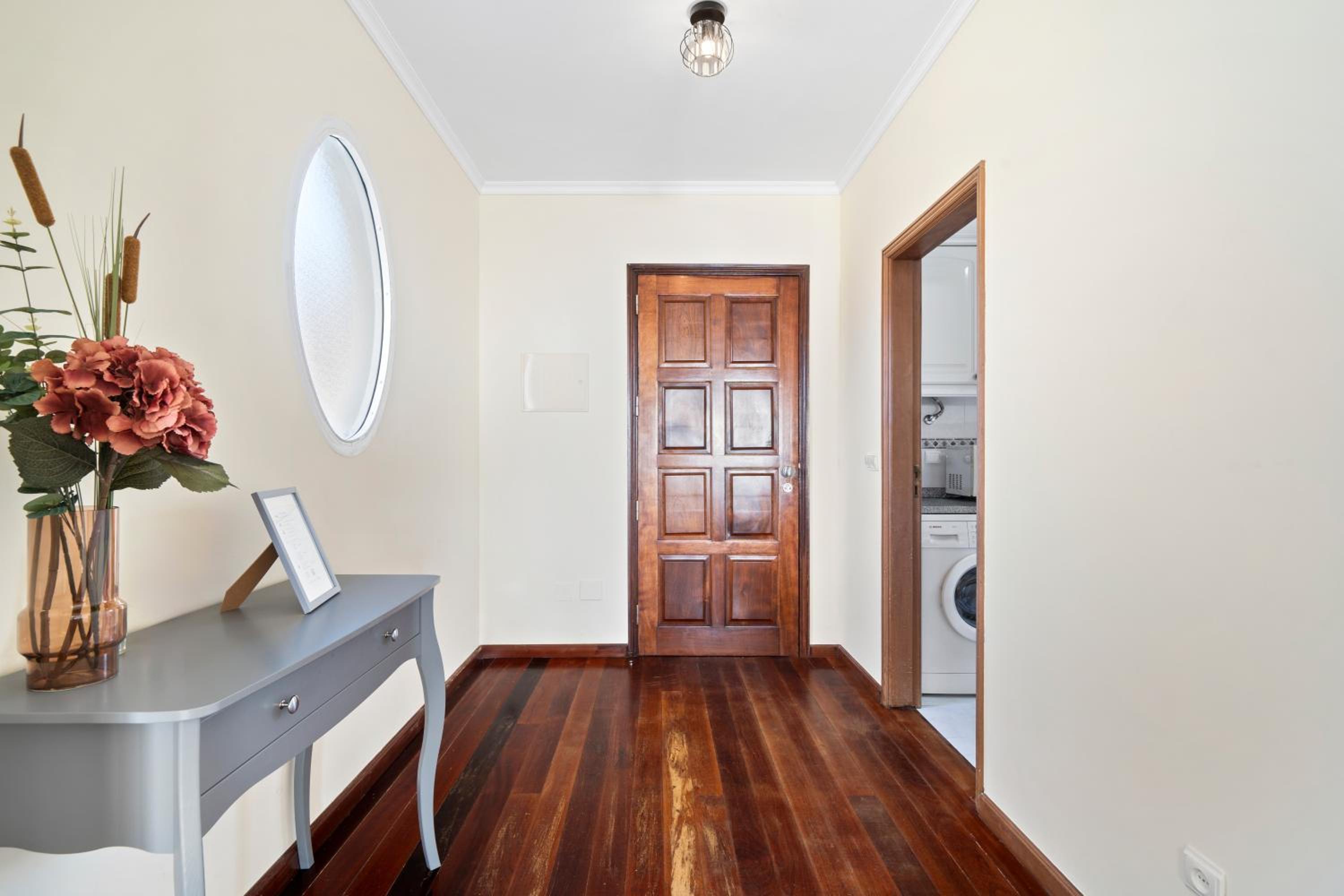 Three-Bedroom Townhouse photo 3