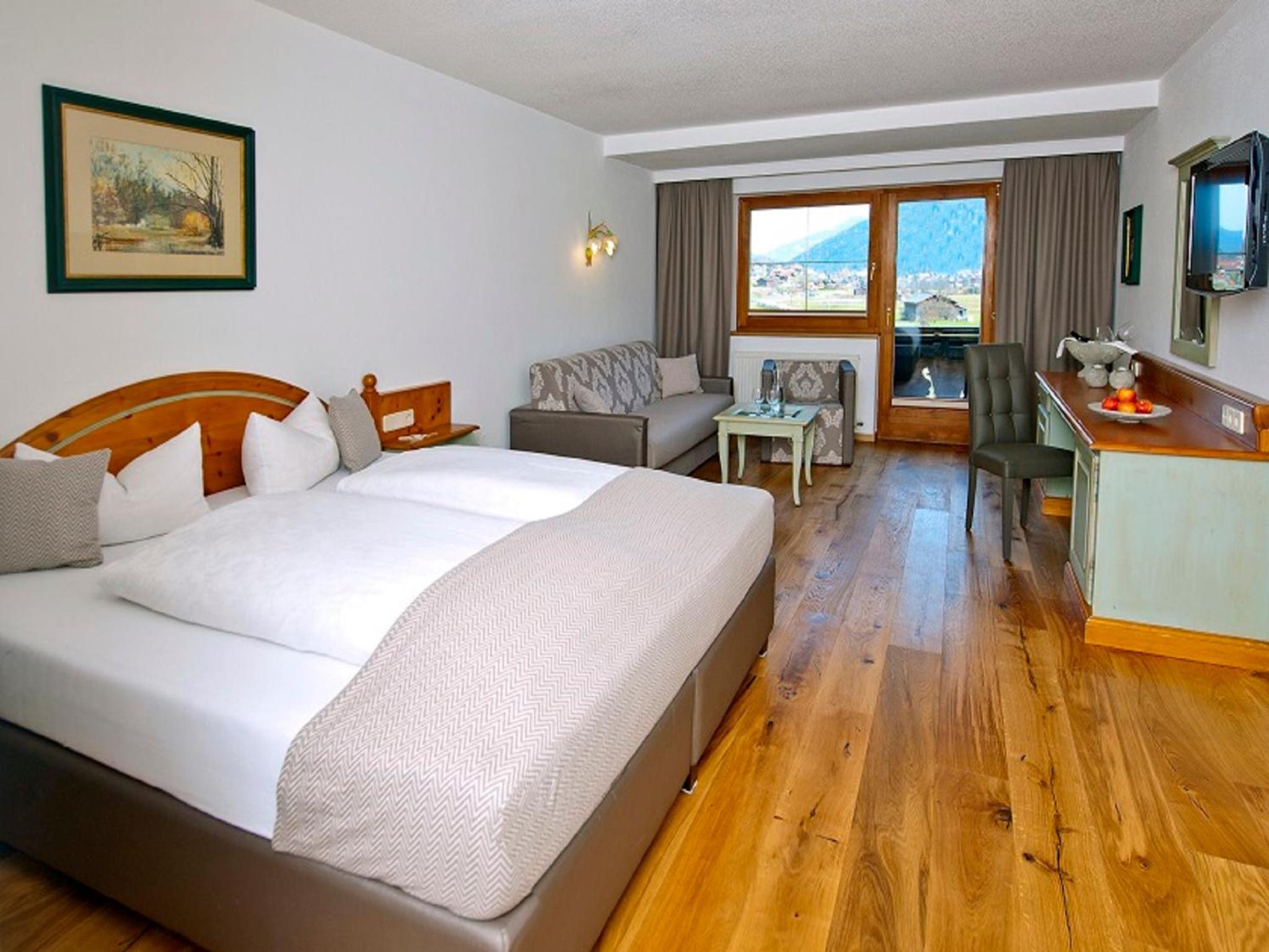 Comfort Double Room (2 Adults + 2 Children) photo 2
