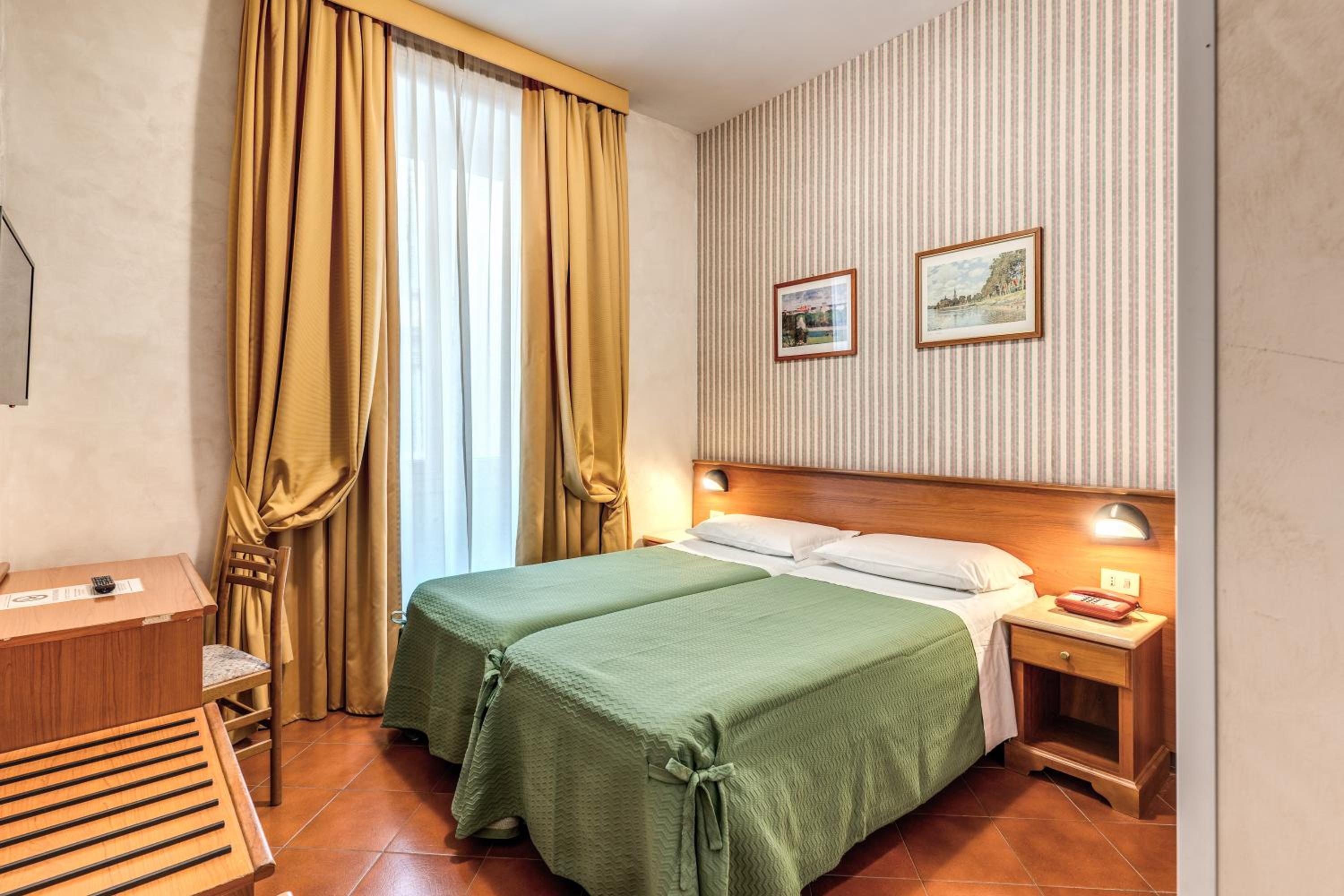 Superior Twin Room photo 3
