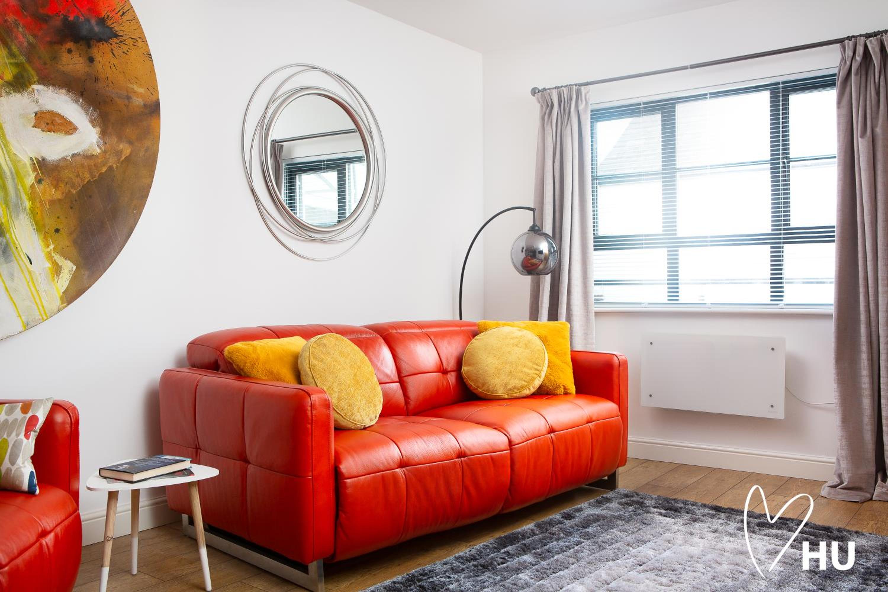 One-Bedroom Apartment photo 3