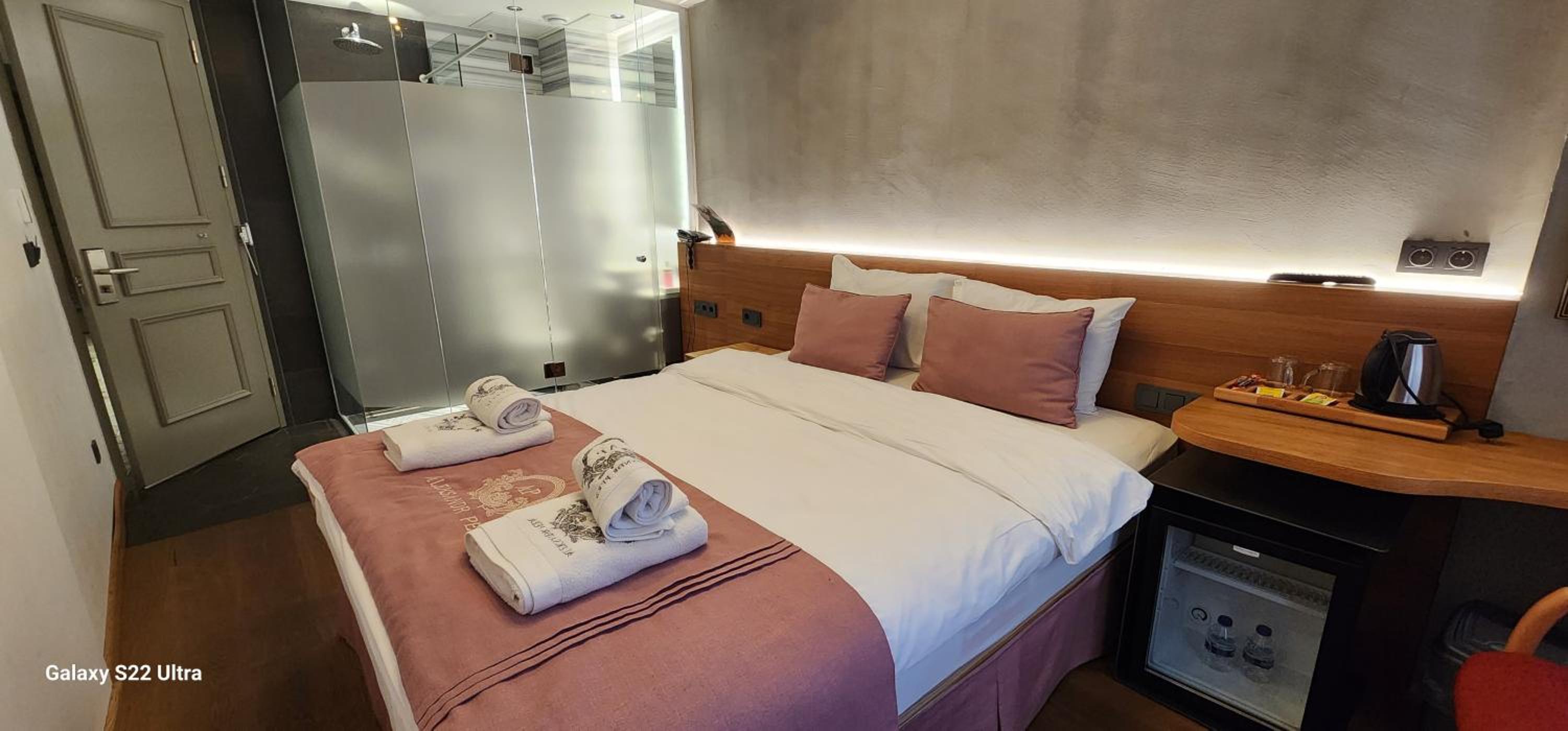 Economy Double Room photo 1