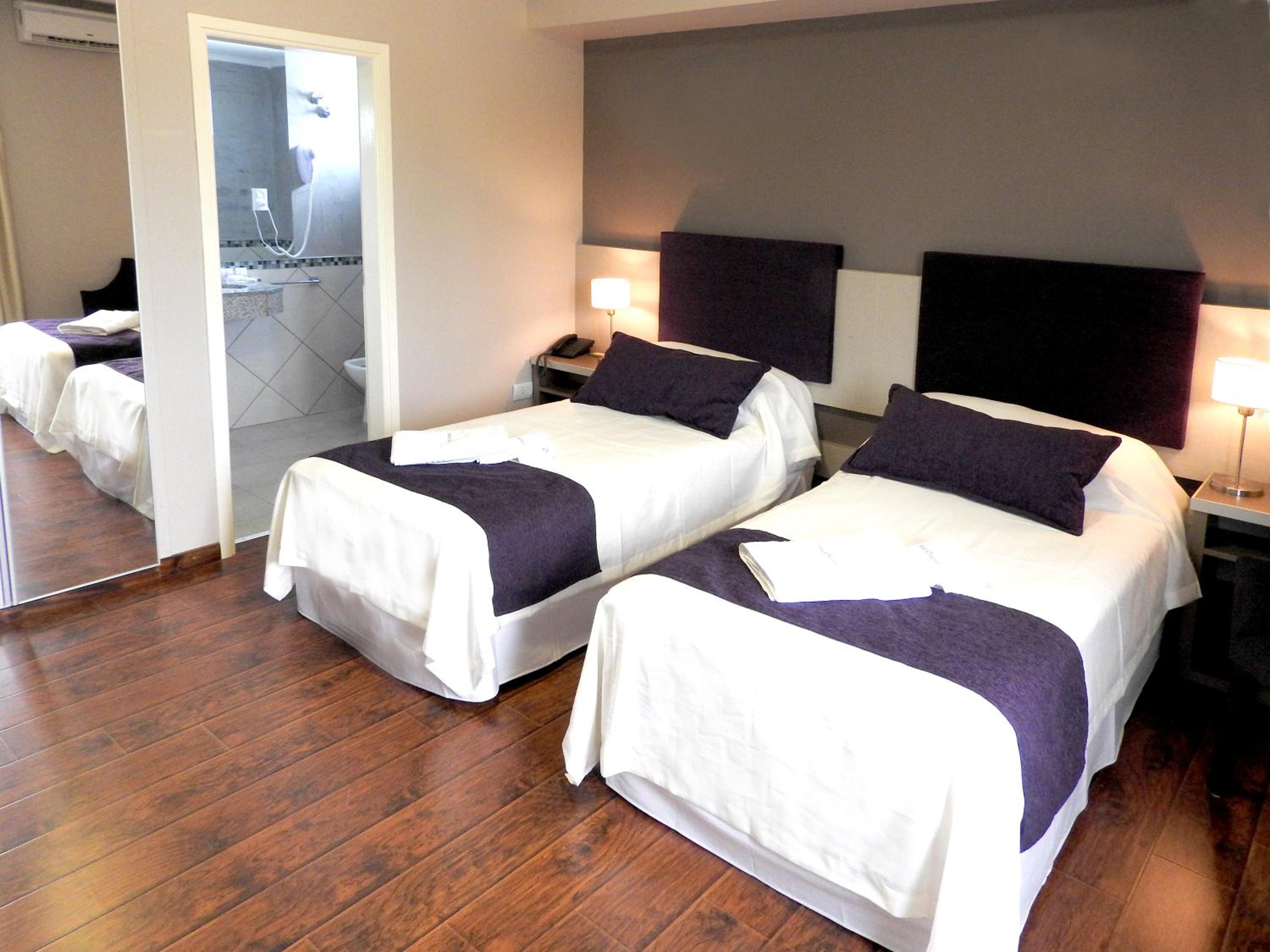 Deluxe Triple Room photo 3