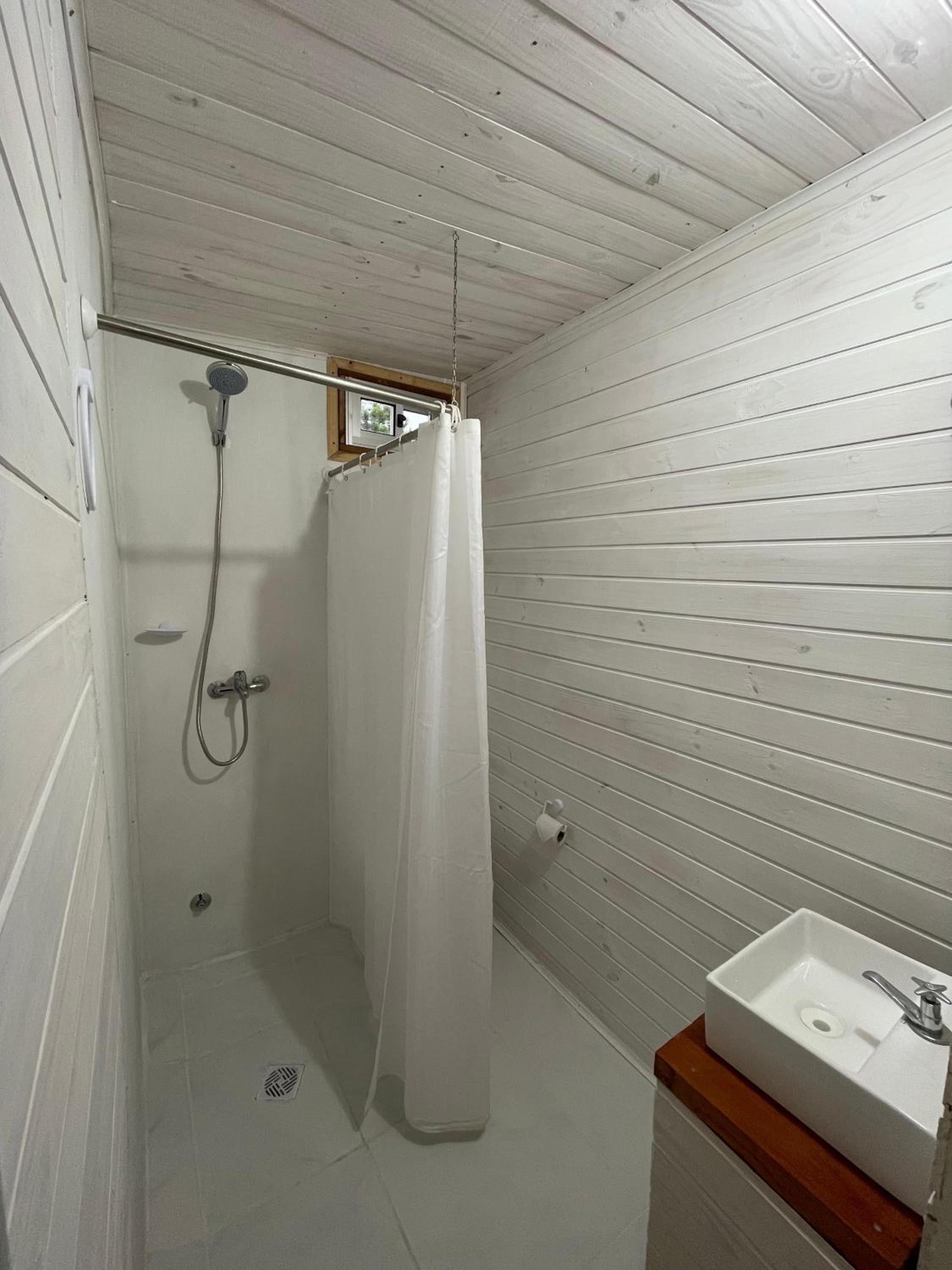 One-Bedroom House photo 2
