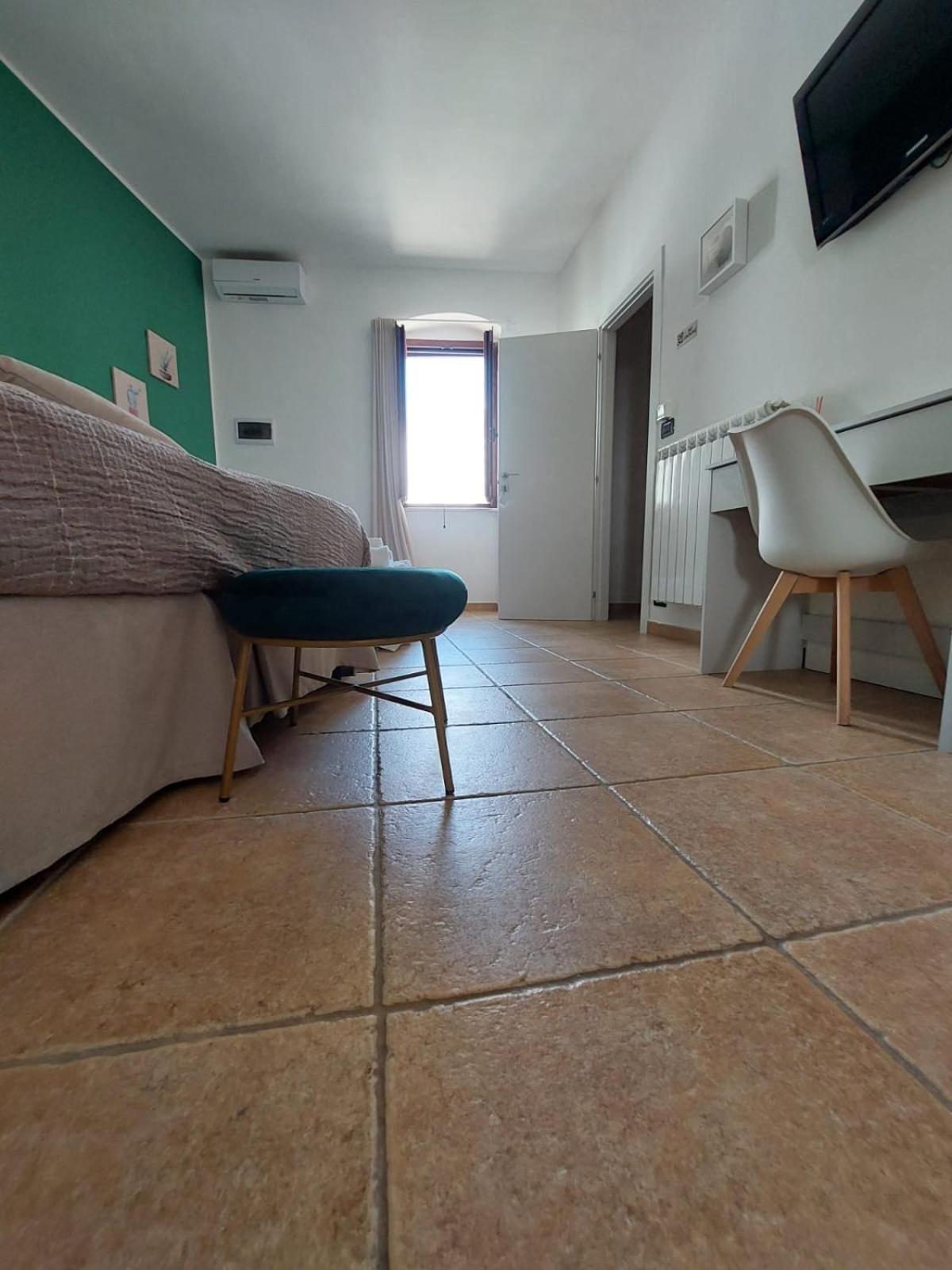 Triple Room with Private Bathroom photo 3