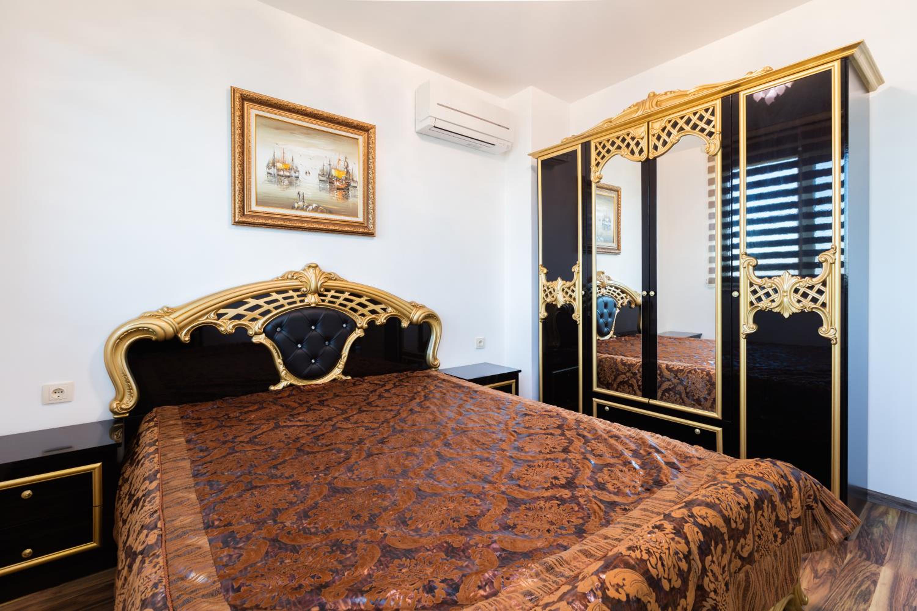 One-Bedroom Apartment with Balcony (3 Adults) photo 2