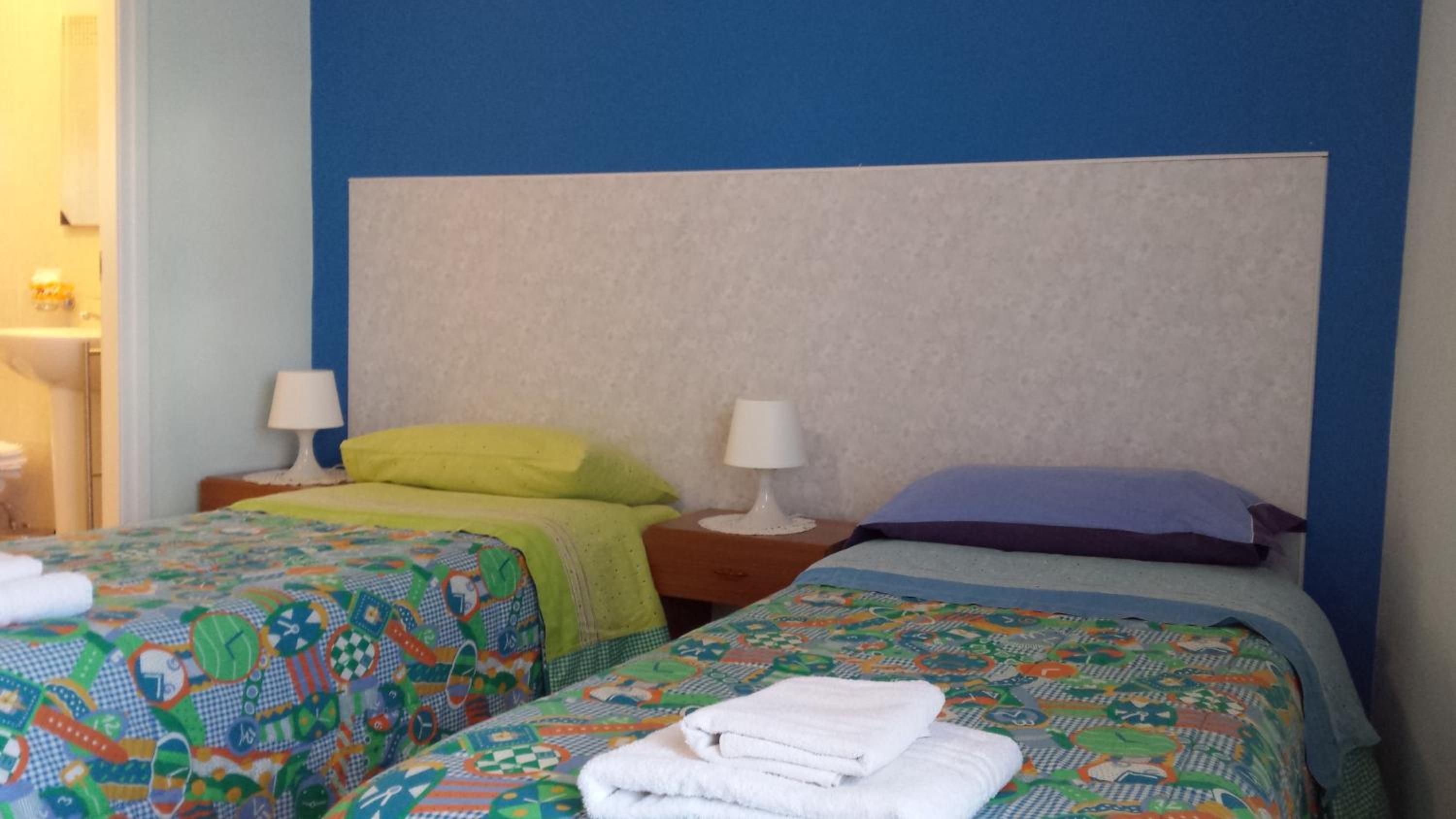 Double or Twin Room - Photo 15