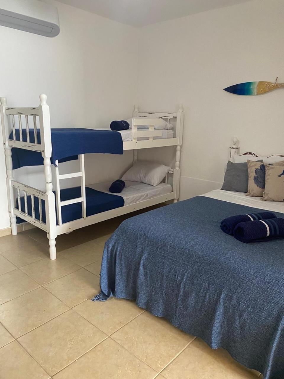 One-Bedroom House photo 3