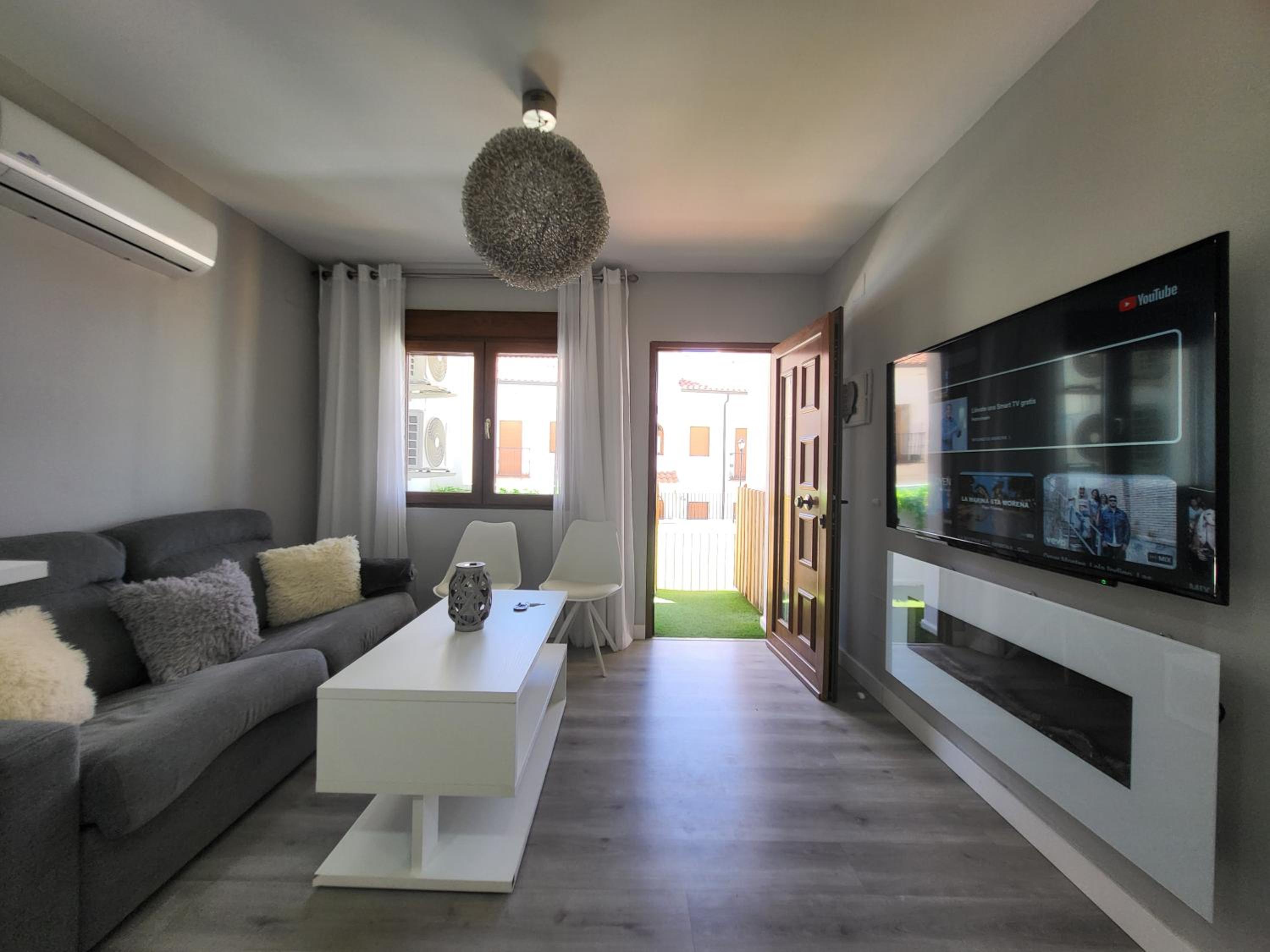 One-Bedroom Apartment - Photo 14