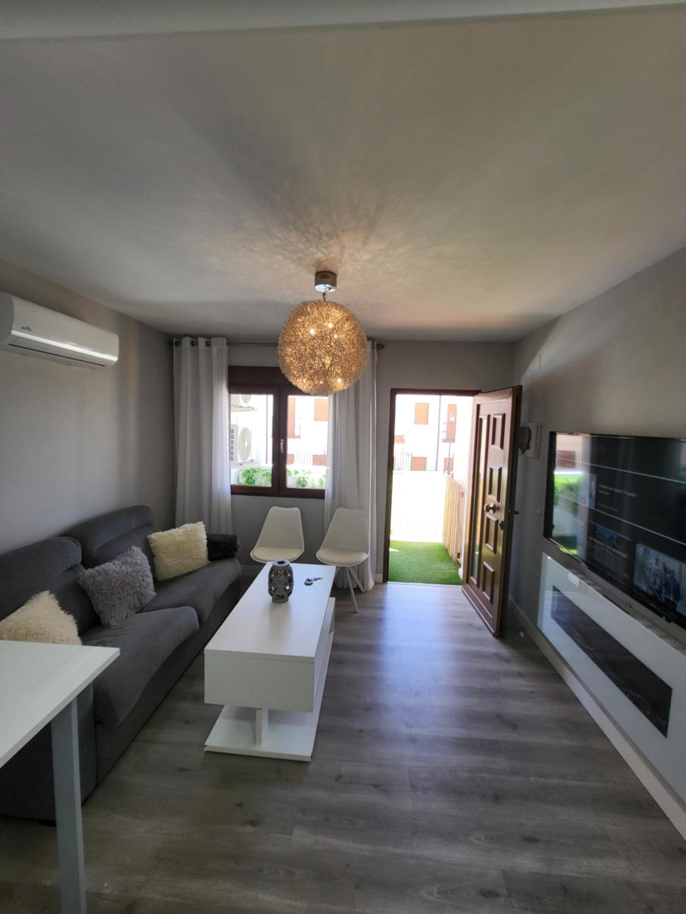 One-Bedroom Apartment - Photo 19