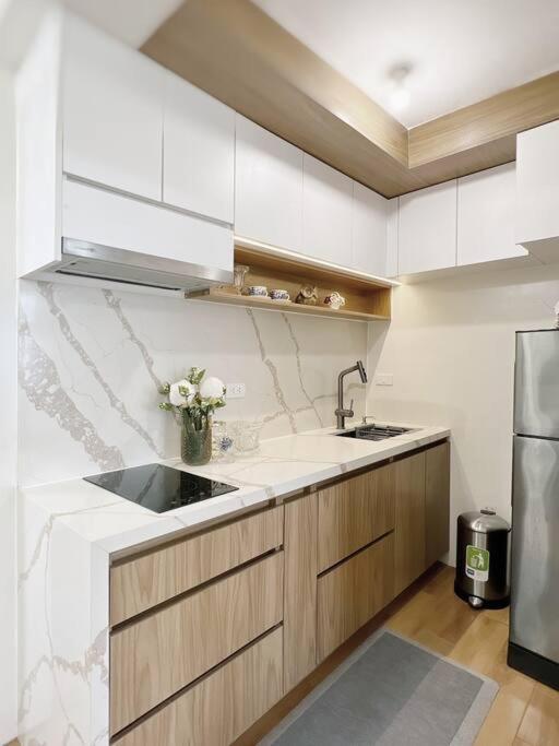 Two-Bedroom Apartment with Balcony photo 2