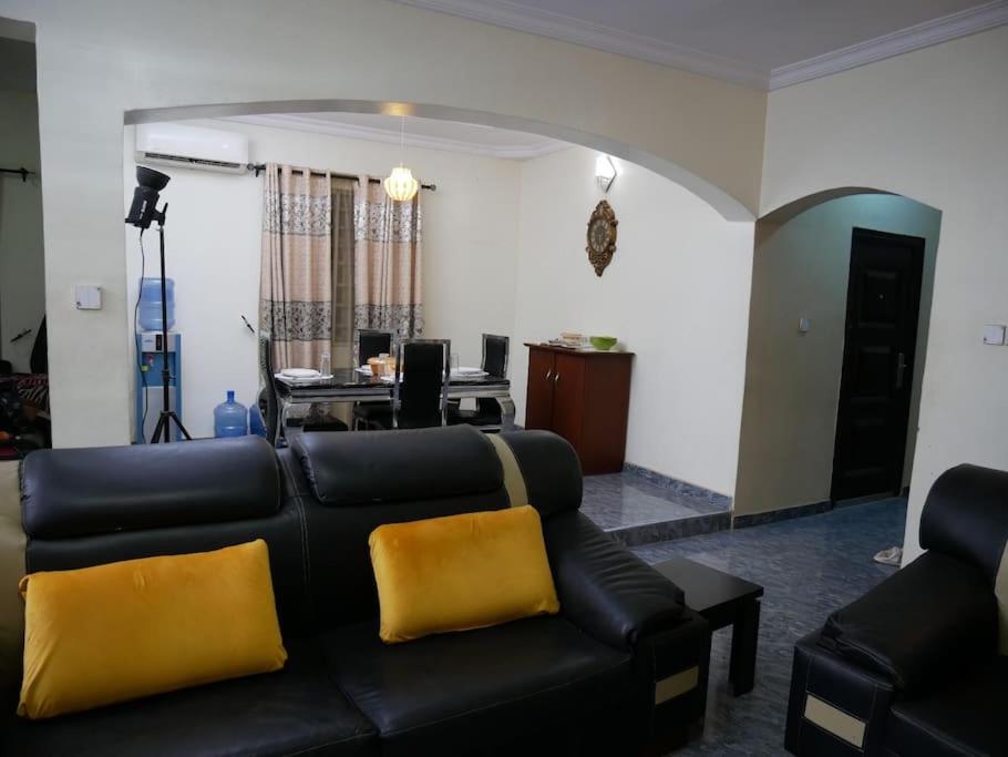 Four-Bedroom House photo 1