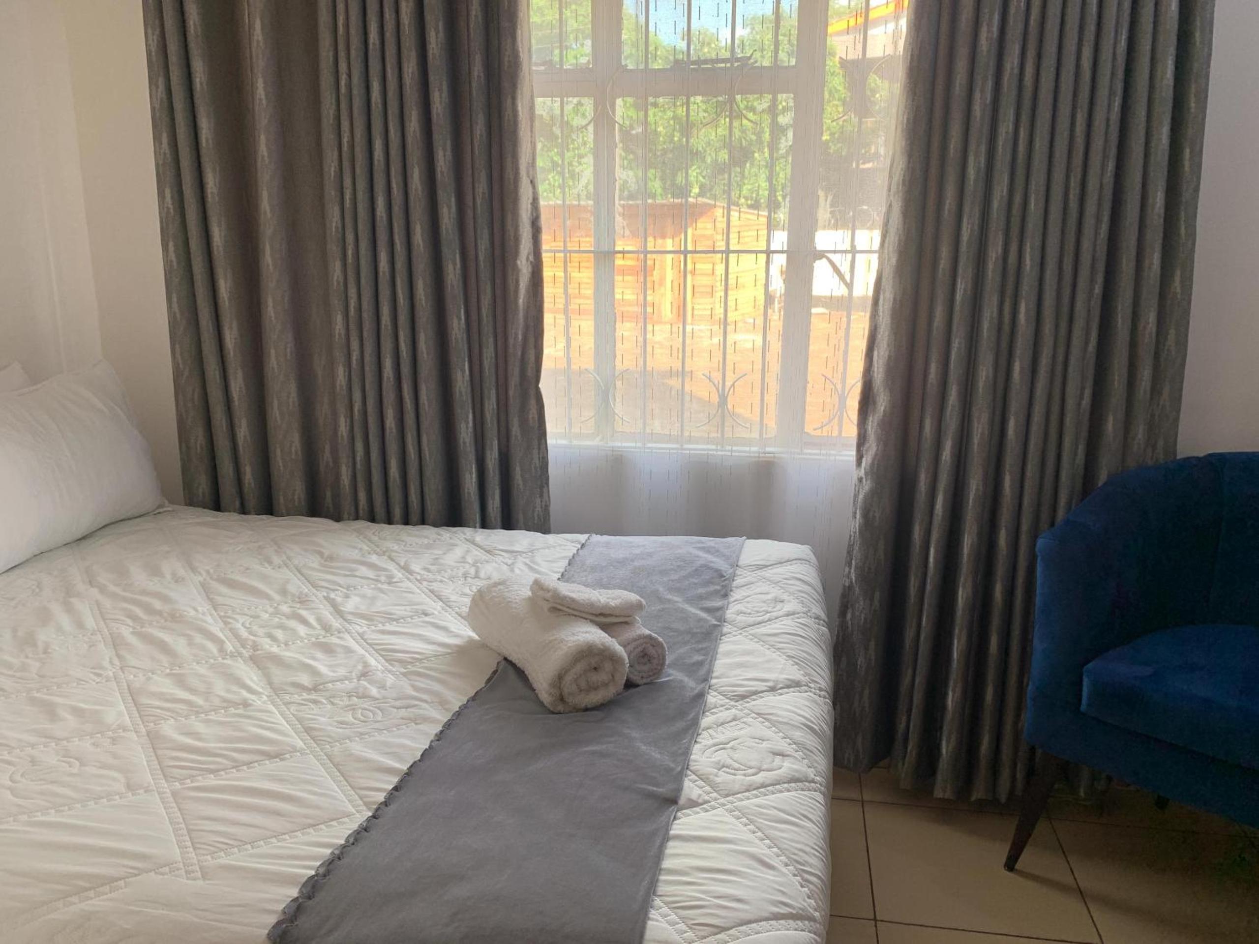 Standard Double Room with Fan photo 1