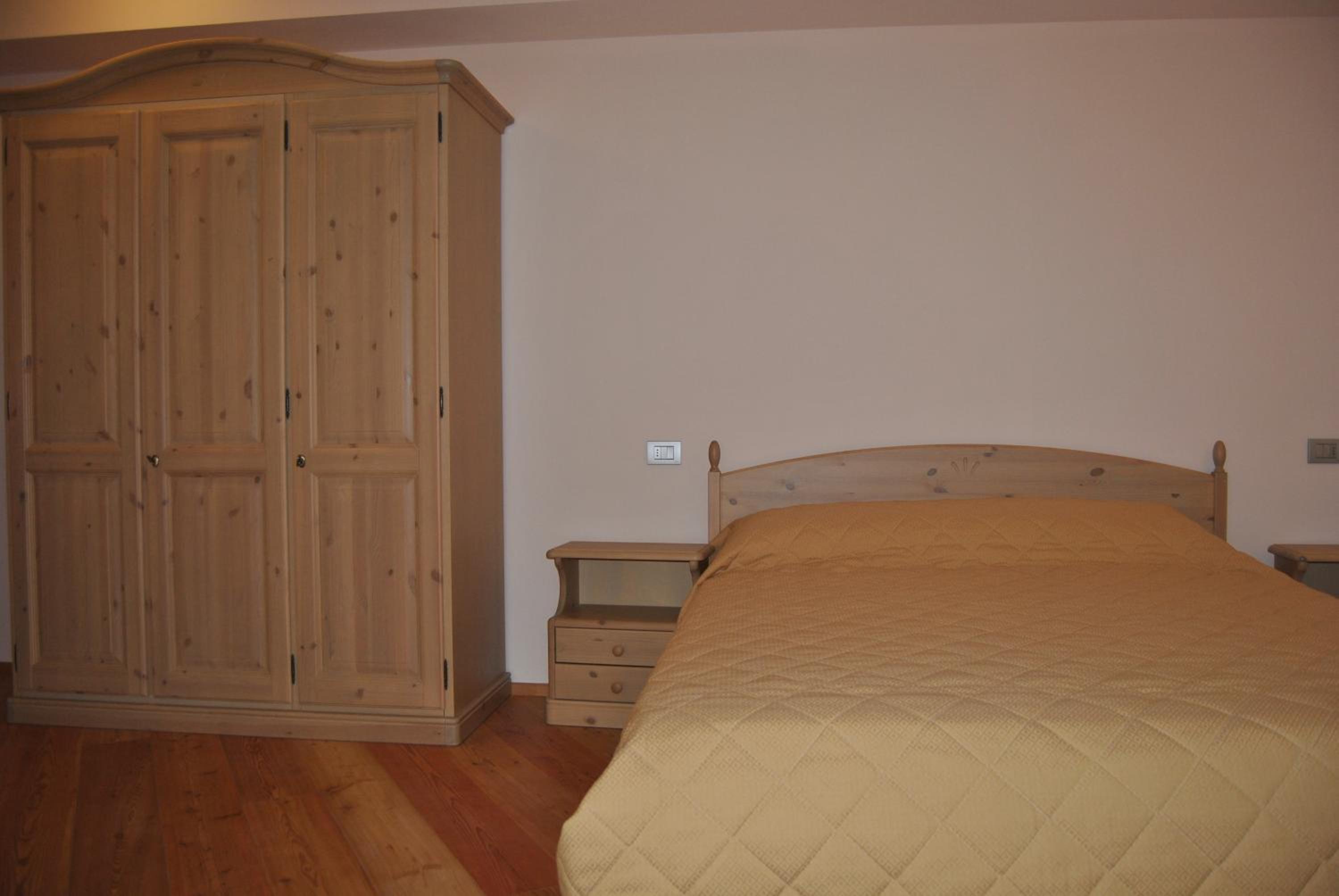 Two-Bedroom Apartment (6 Adults) photo 3
