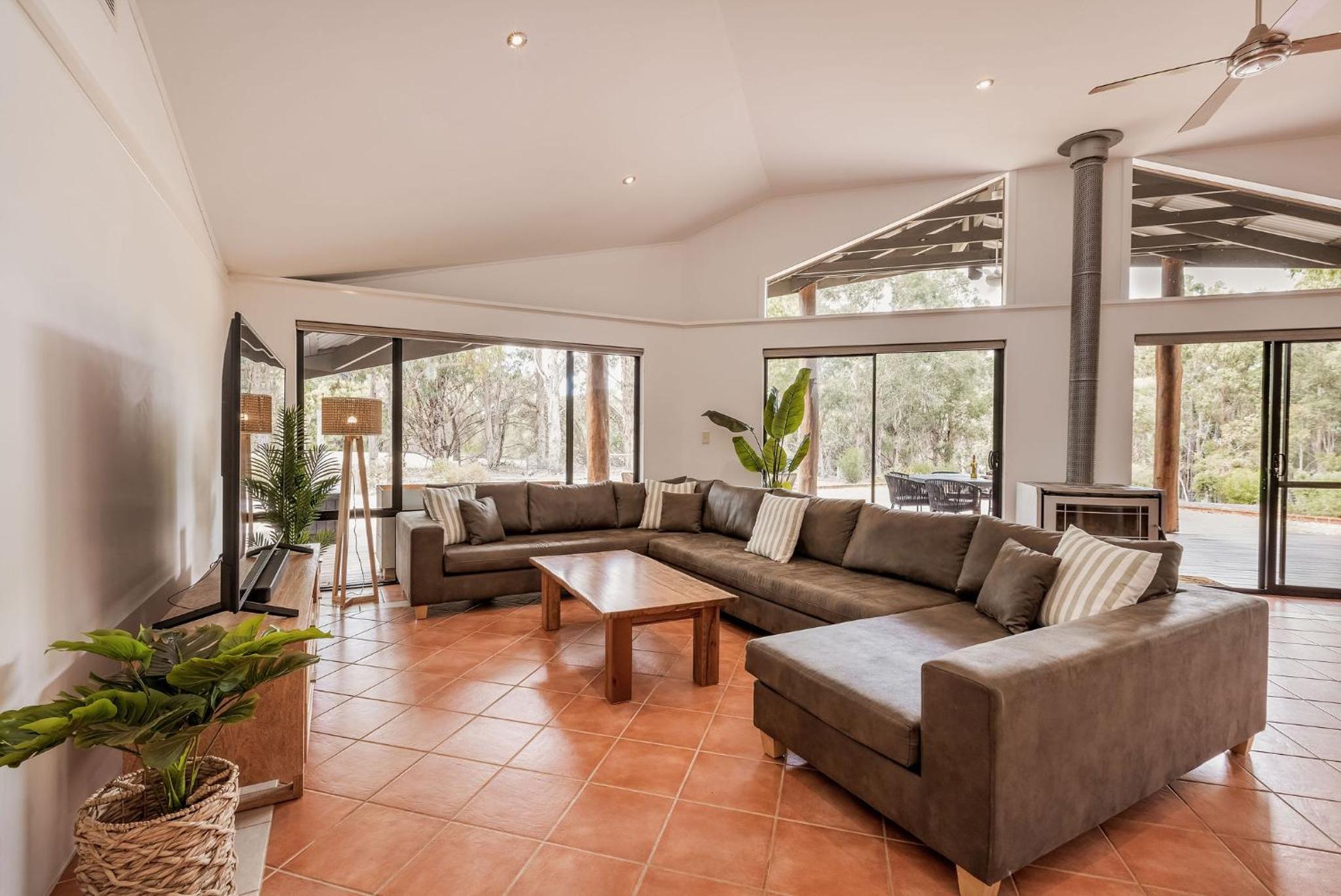 Four-Bedroom House photo 1