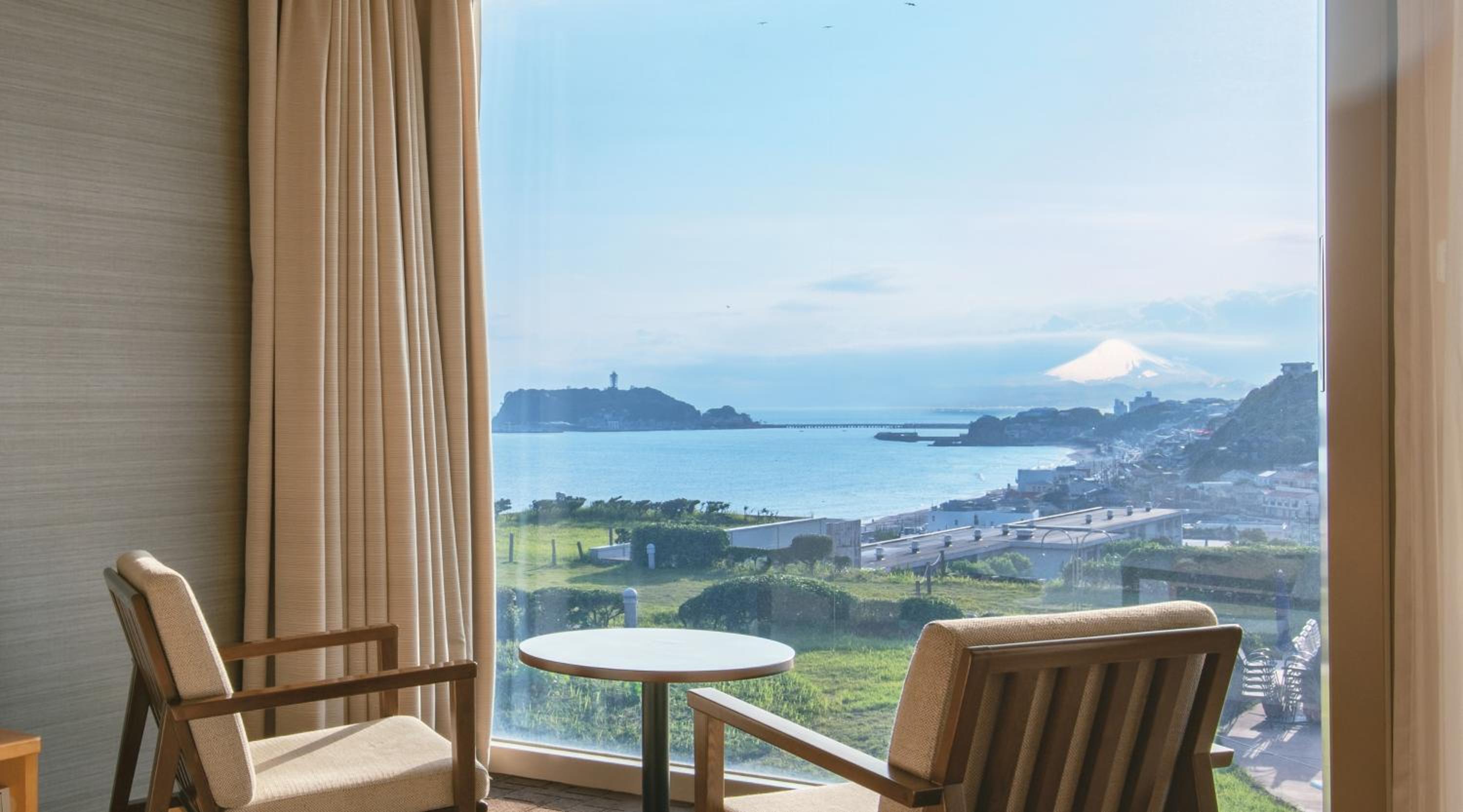 Hollywood Twin Room with Mt.Fuji and Enoshima View - Non-Smoking - Photo 3