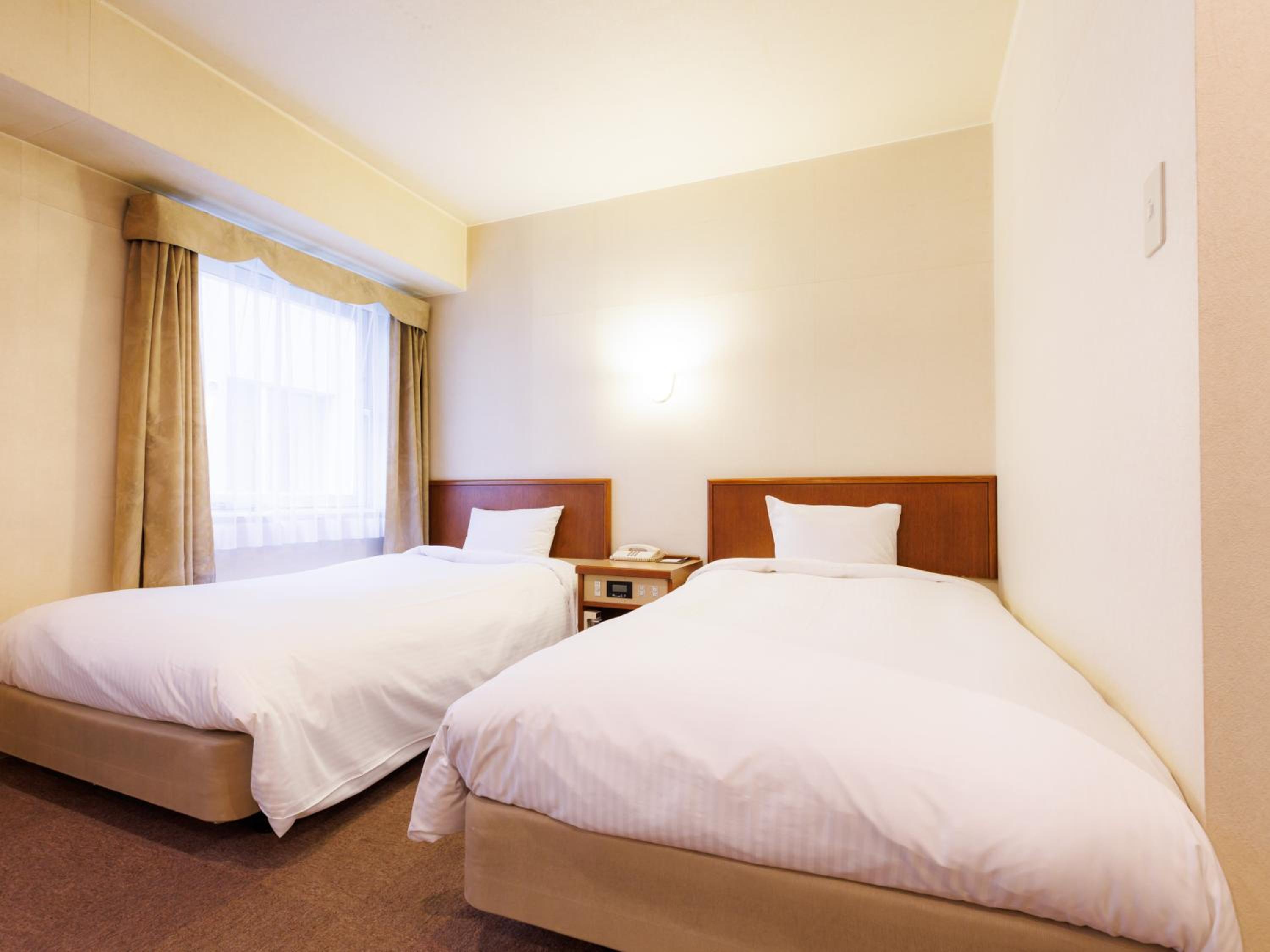 Standard Twin Room photo 2