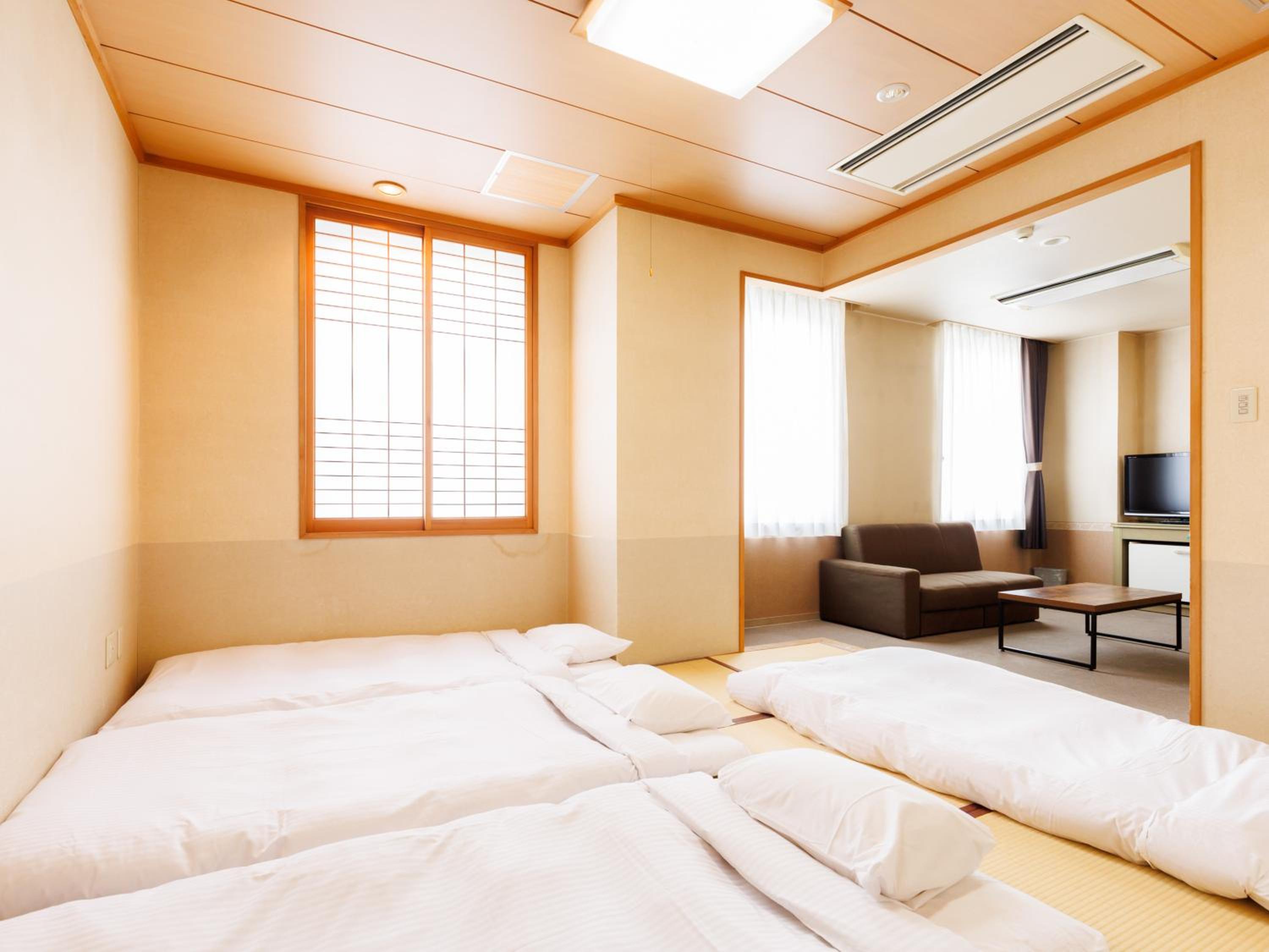 Japanese-Style Quadruple Room
