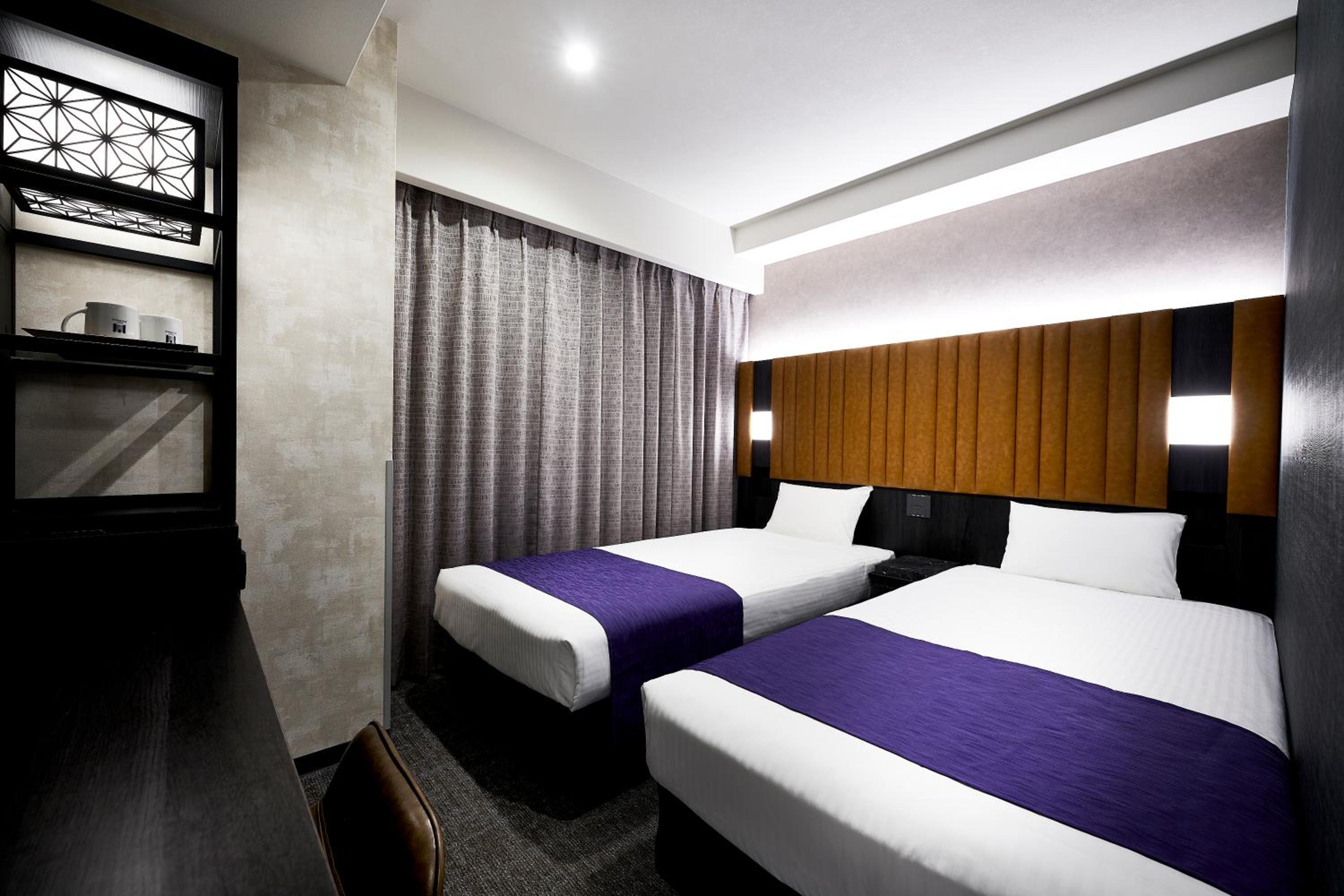 Standard Twin Room - Photo 3