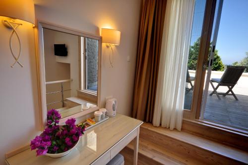 Junior Suite with Sea View photo 1