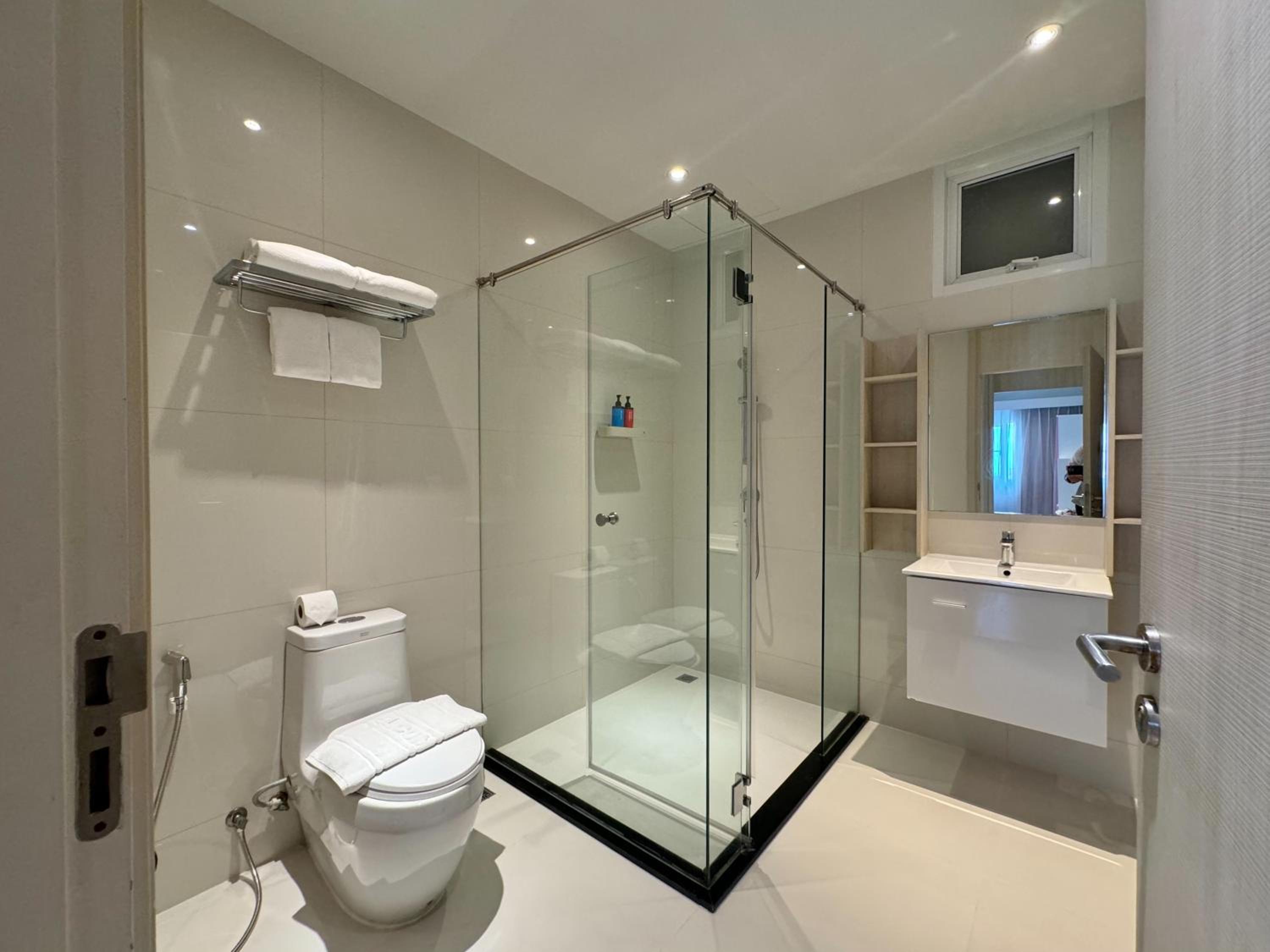 Three-Bedroom Suite photo 1