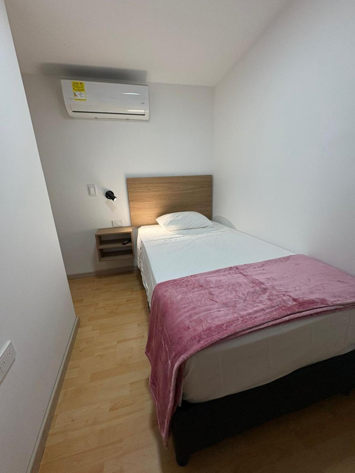 Single Room with Private Bathroom photo 1