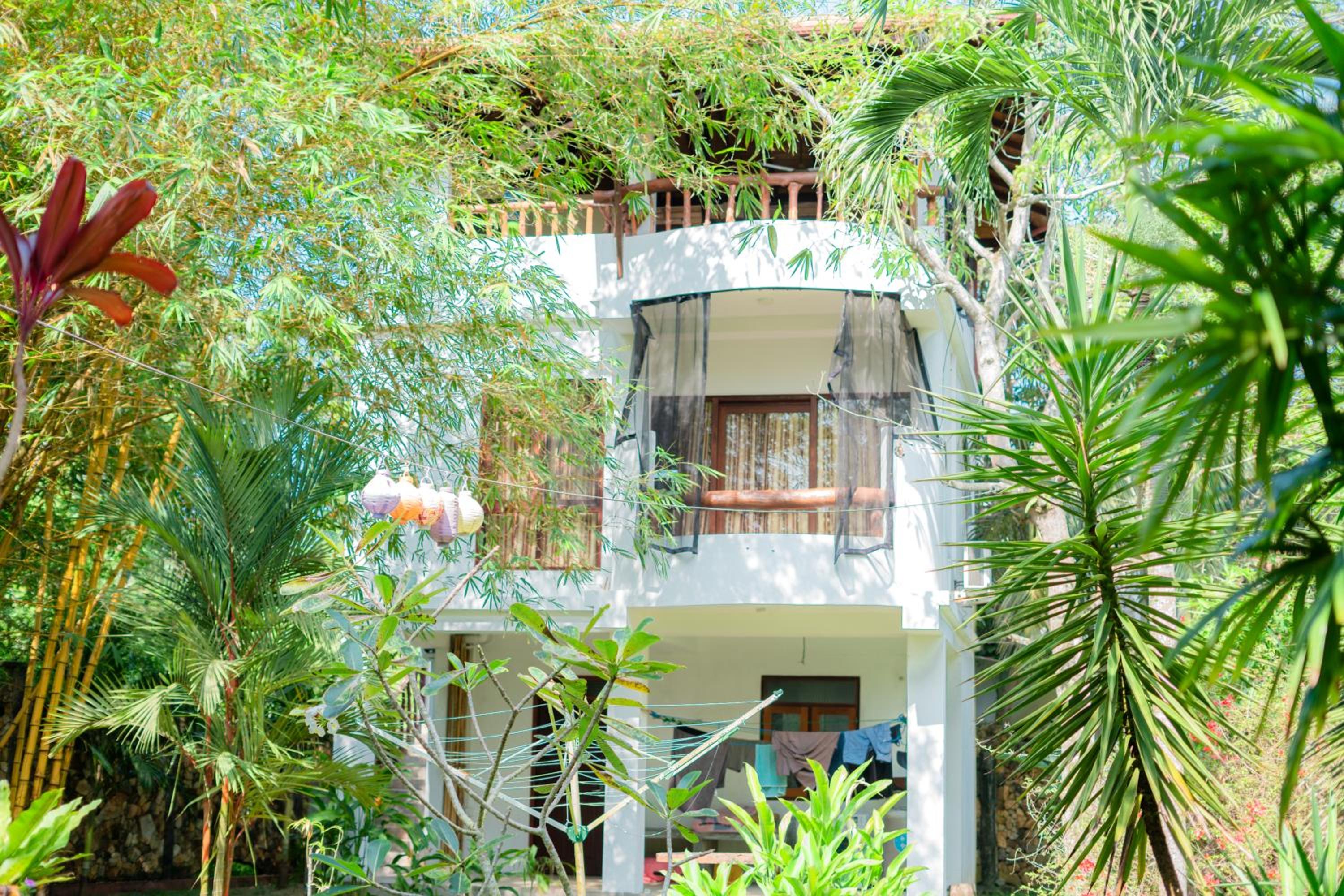 Villa with Garden View