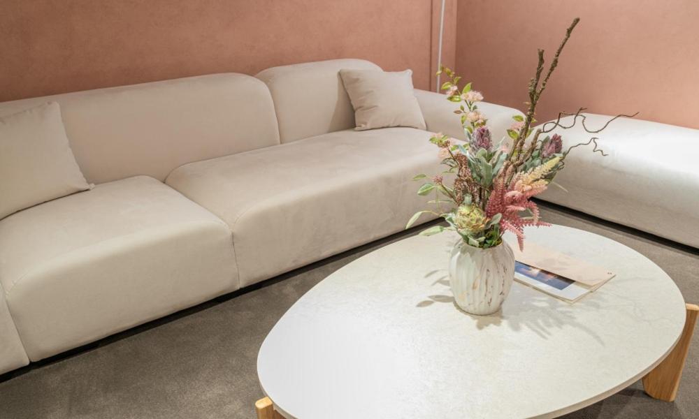 Suite - Photo 16