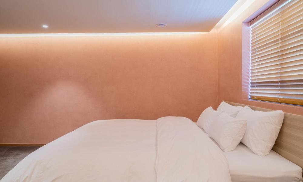 Premier King Room - Photo 6