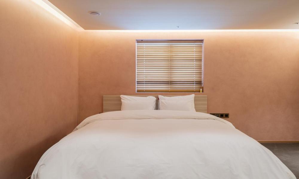 Premier King Room - Photo 4