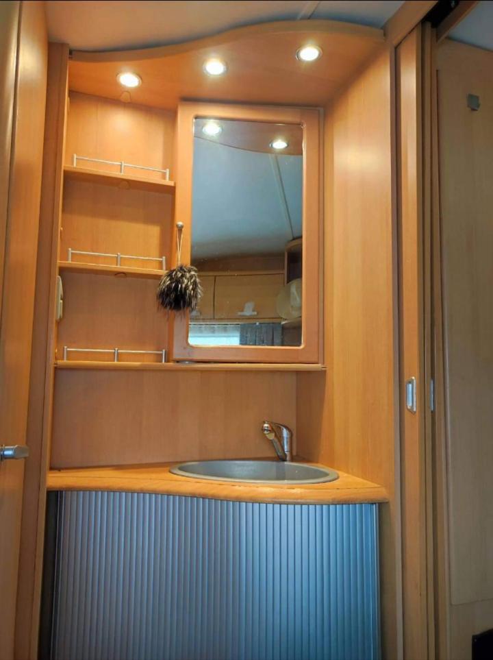 Caravan photo 2