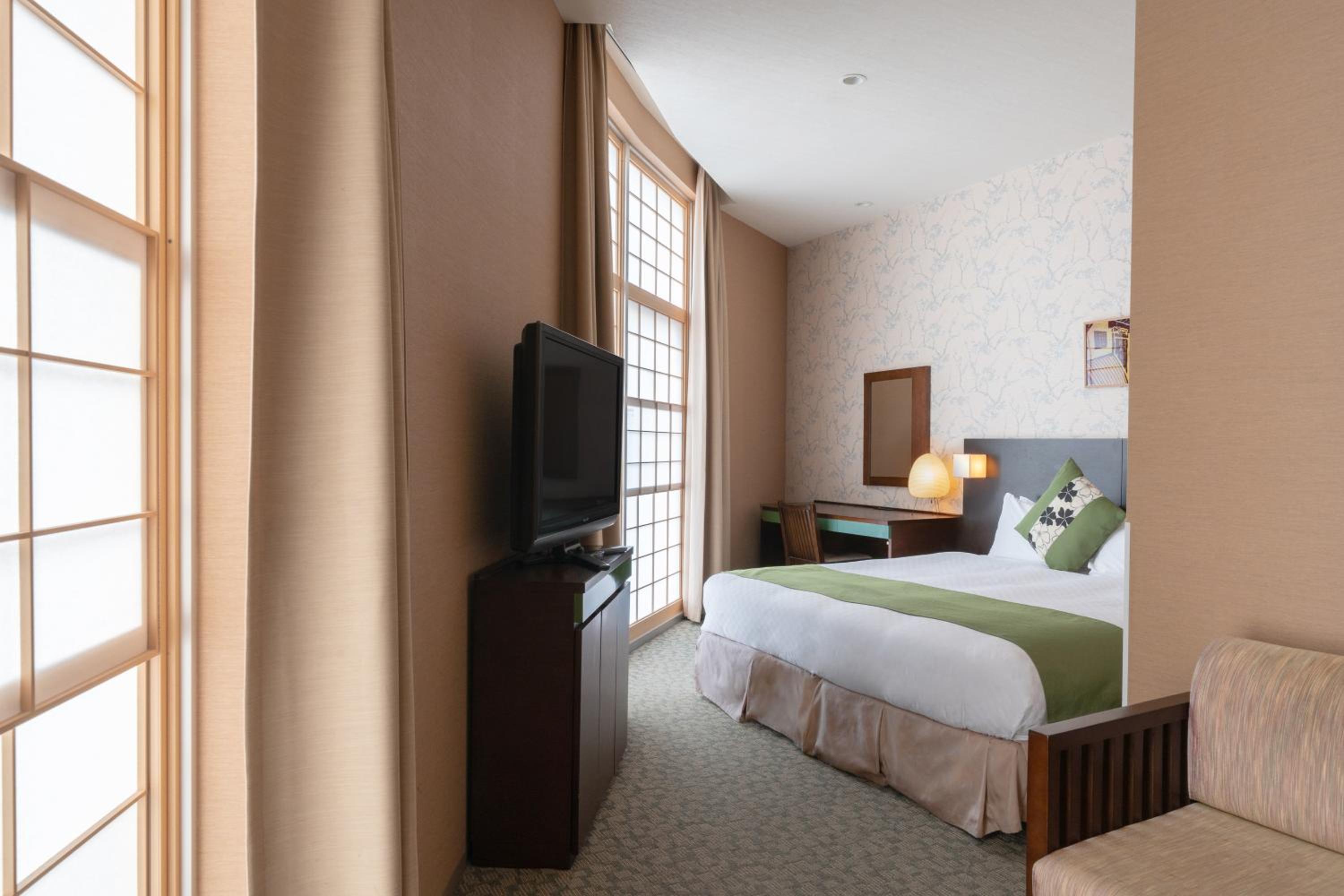 Deluxe King Room photo 1