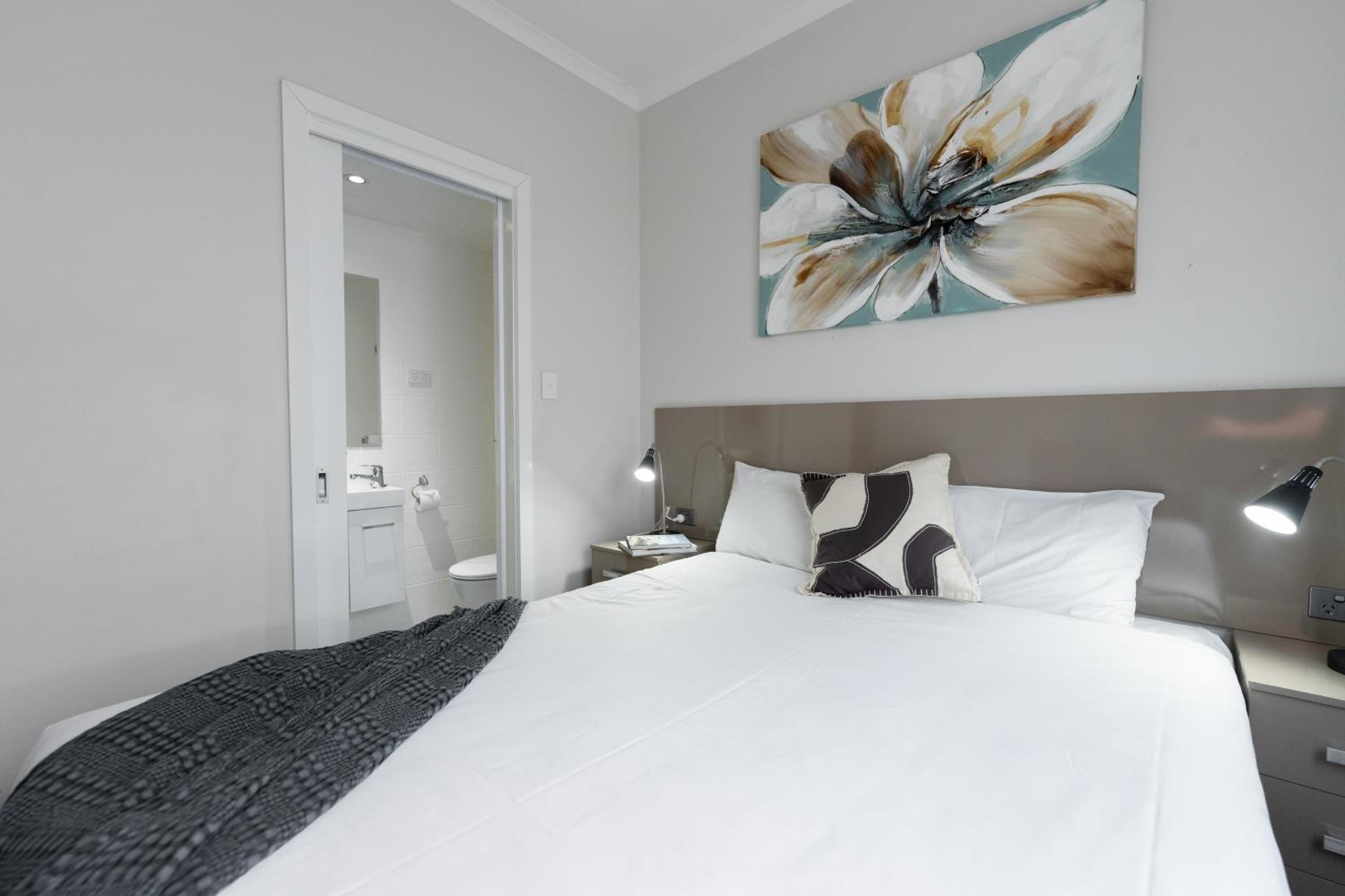 2 Bedroom Family Unit (Sleeps 6) - Photo 1